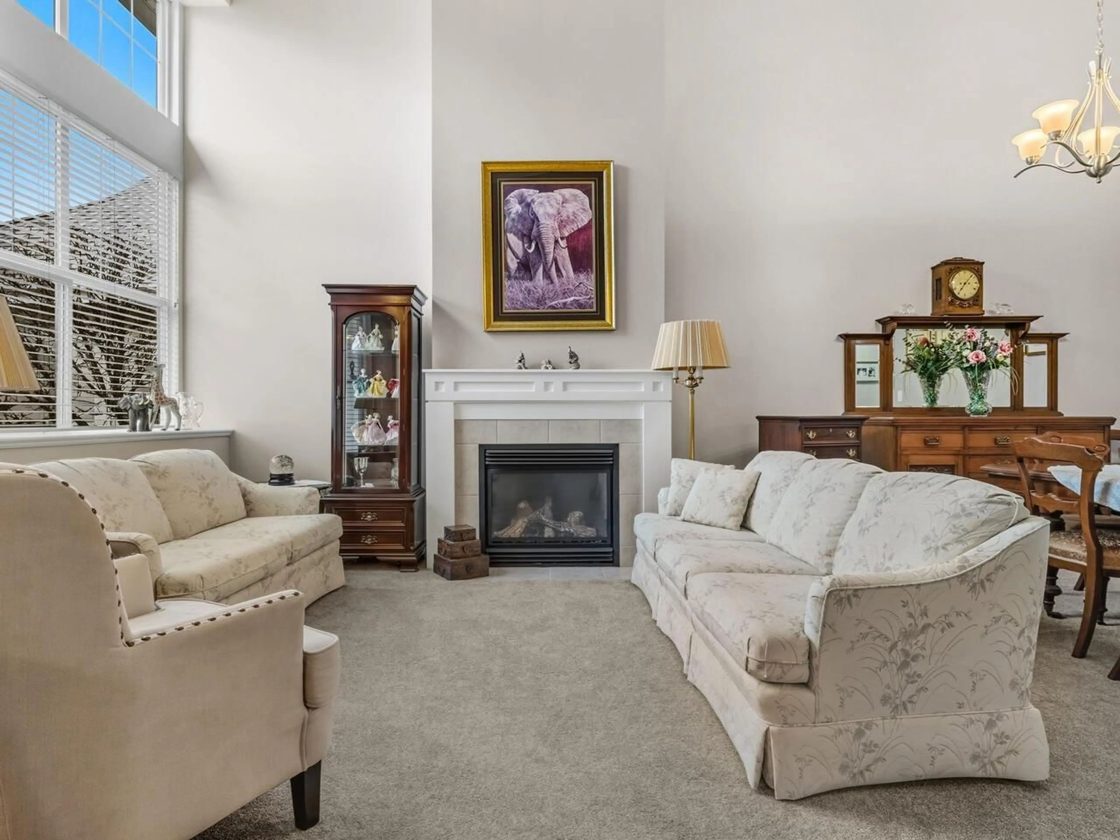 Living room with furniture, unknown for 17 - 16995 64 AVENUE, Surrey British Columbia V3S0V9