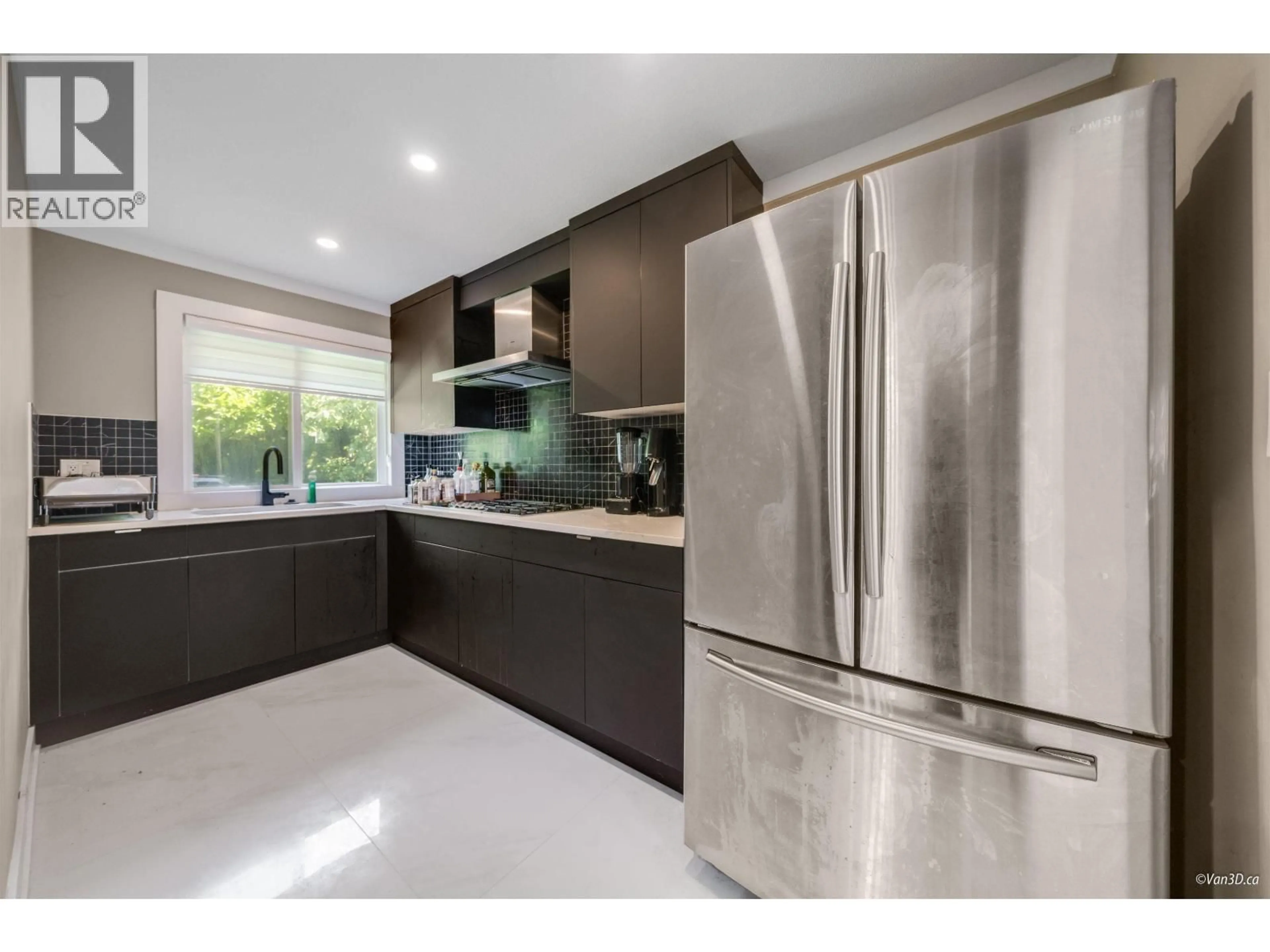 Contemporary kitchen, ceramic/tile floor for 4000 FISHER DRIVE, Richmond British Columbia V6X3S4