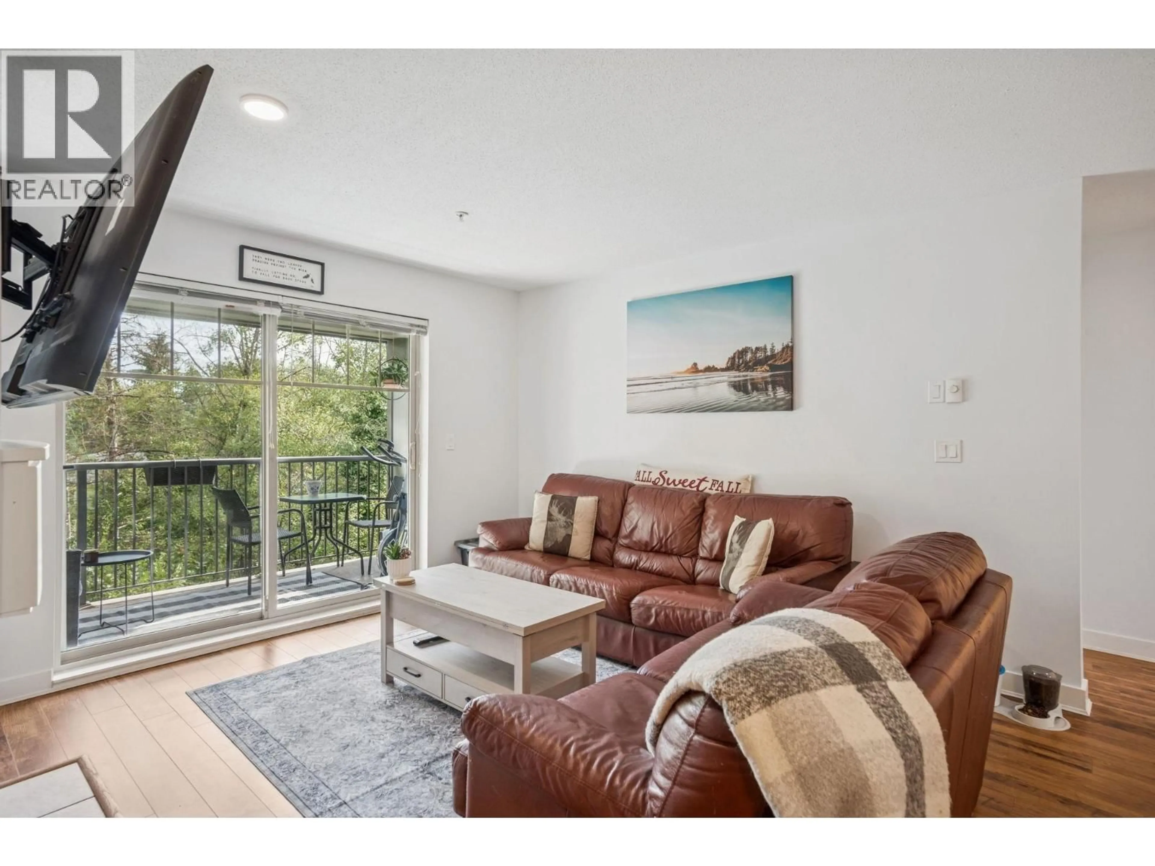 Living room with furniture, unknown for 305 - 12020 207A STREET, Maple Ridge British Columbia V2X8V2