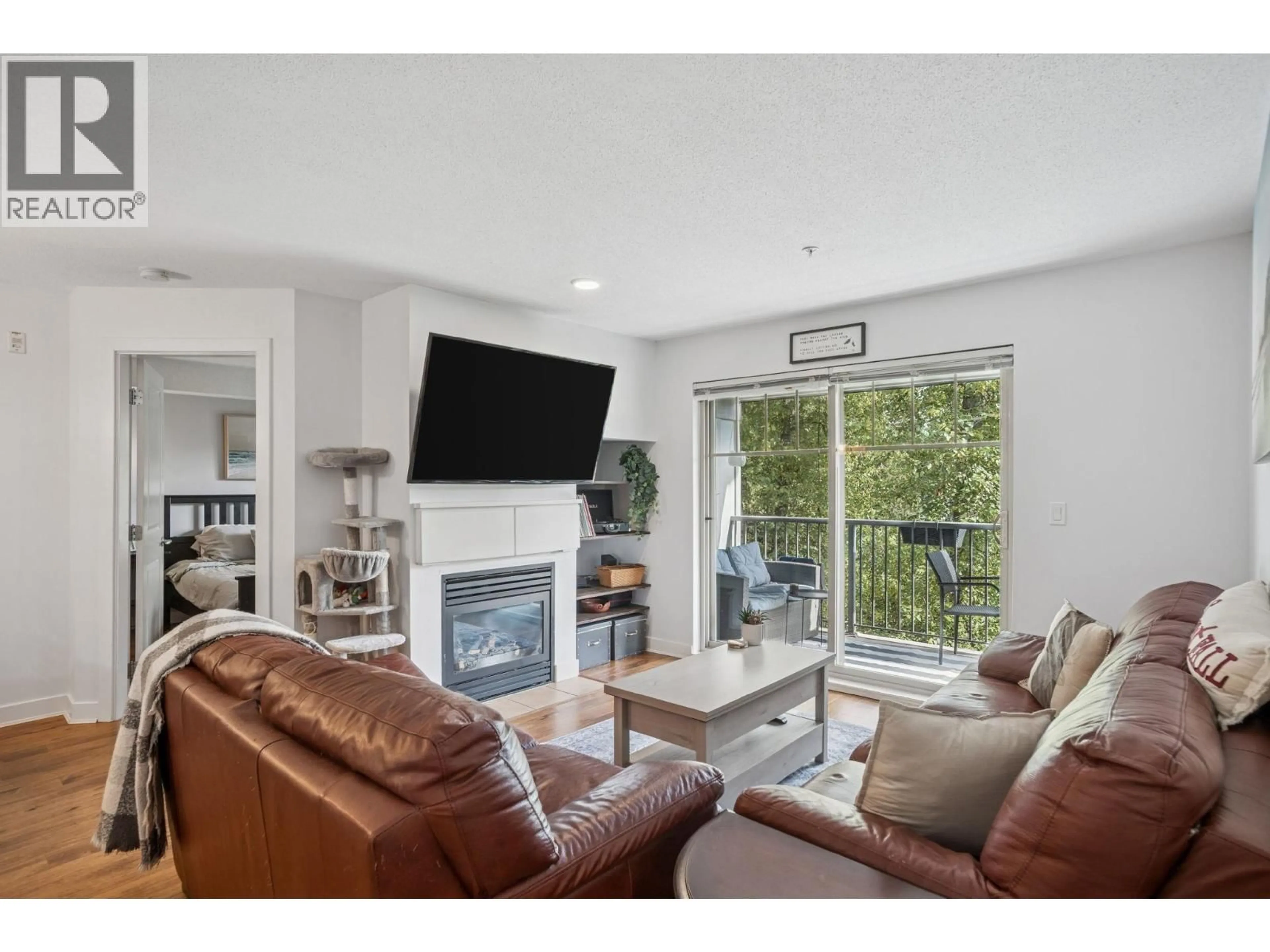 Living room with furniture, unknown for 305 - 12020 207A STREET, Maple Ridge British Columbia V2X8V2