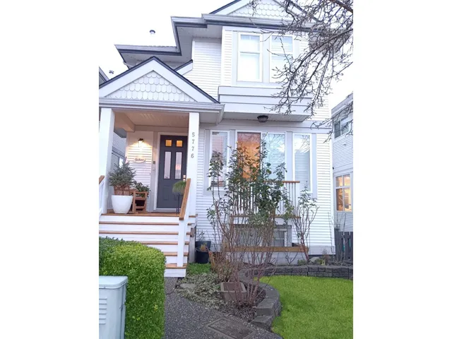 5776 149 STREET, Surrey 2