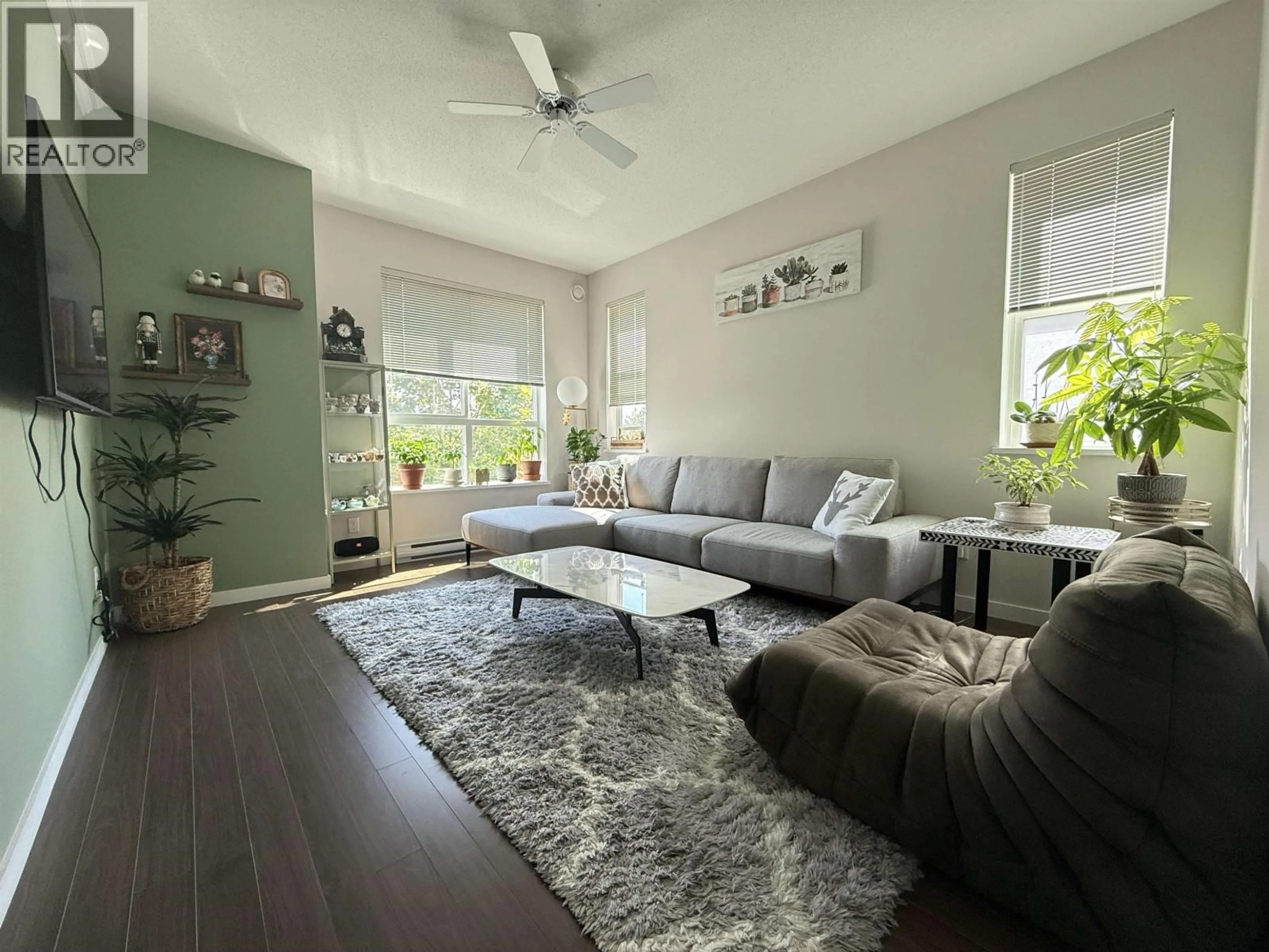 Living room with furniture, unknown for 9566 TOMICKI AVENUE, Richmond British Columbia V6X0E6
