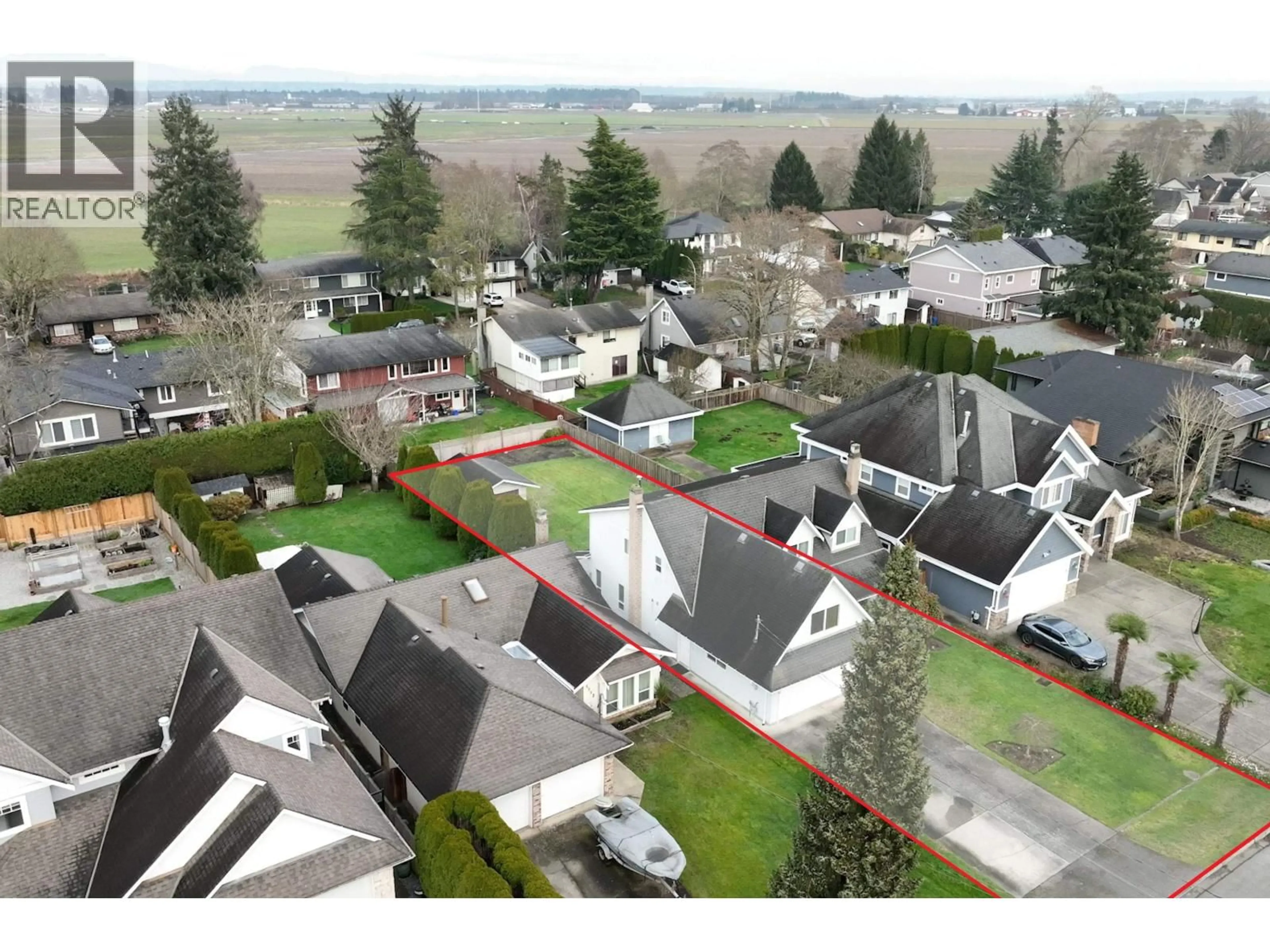 A pic from outside/outdoor area/front of a property/back of a property/a pic from drone, mountain view for 5350 CRESCENT DRIVE, Delta British Columbia V4K2C9