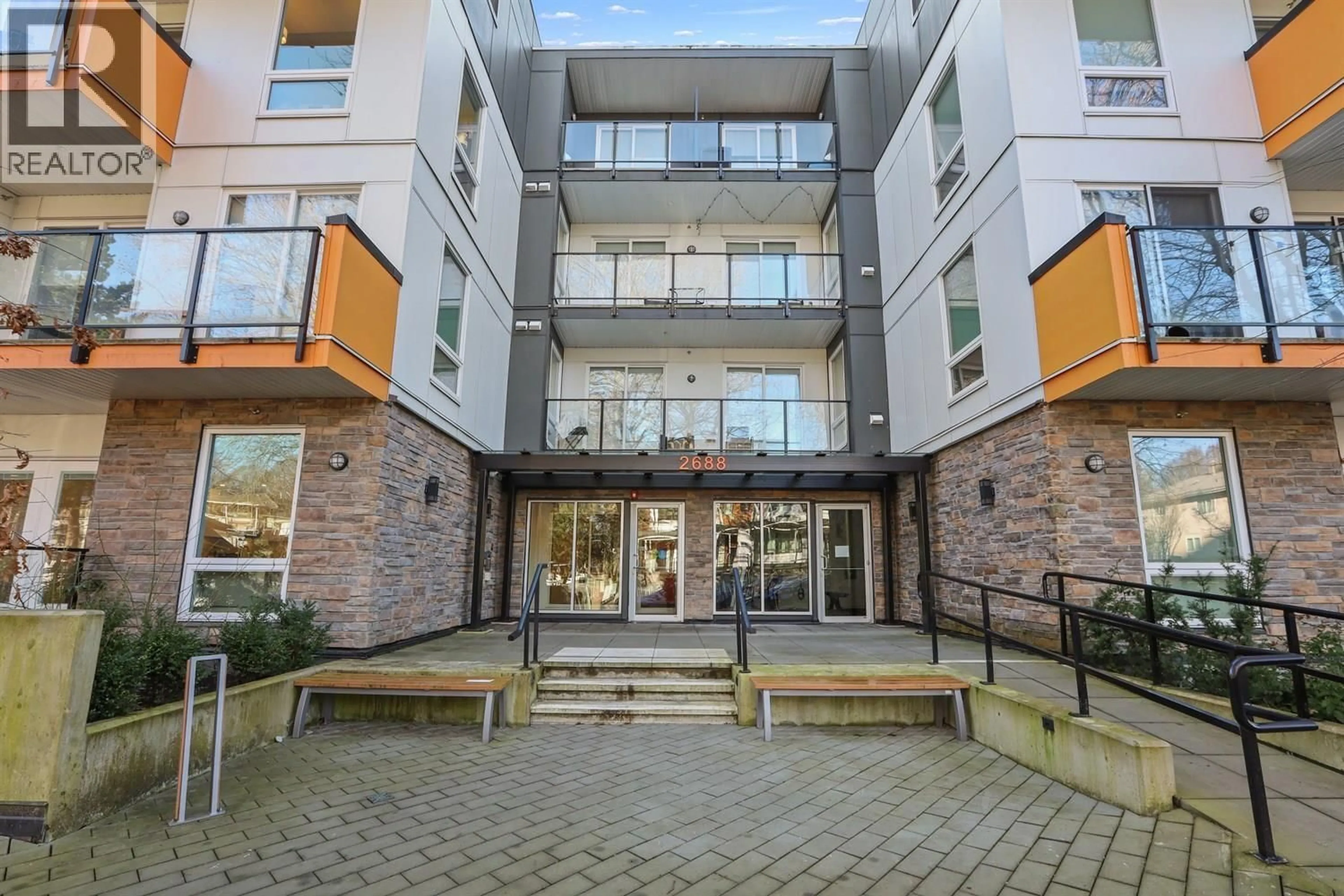 Unknown for 101 - 2688 DUKE STREET, Vancouver British Columbia V5R4S9