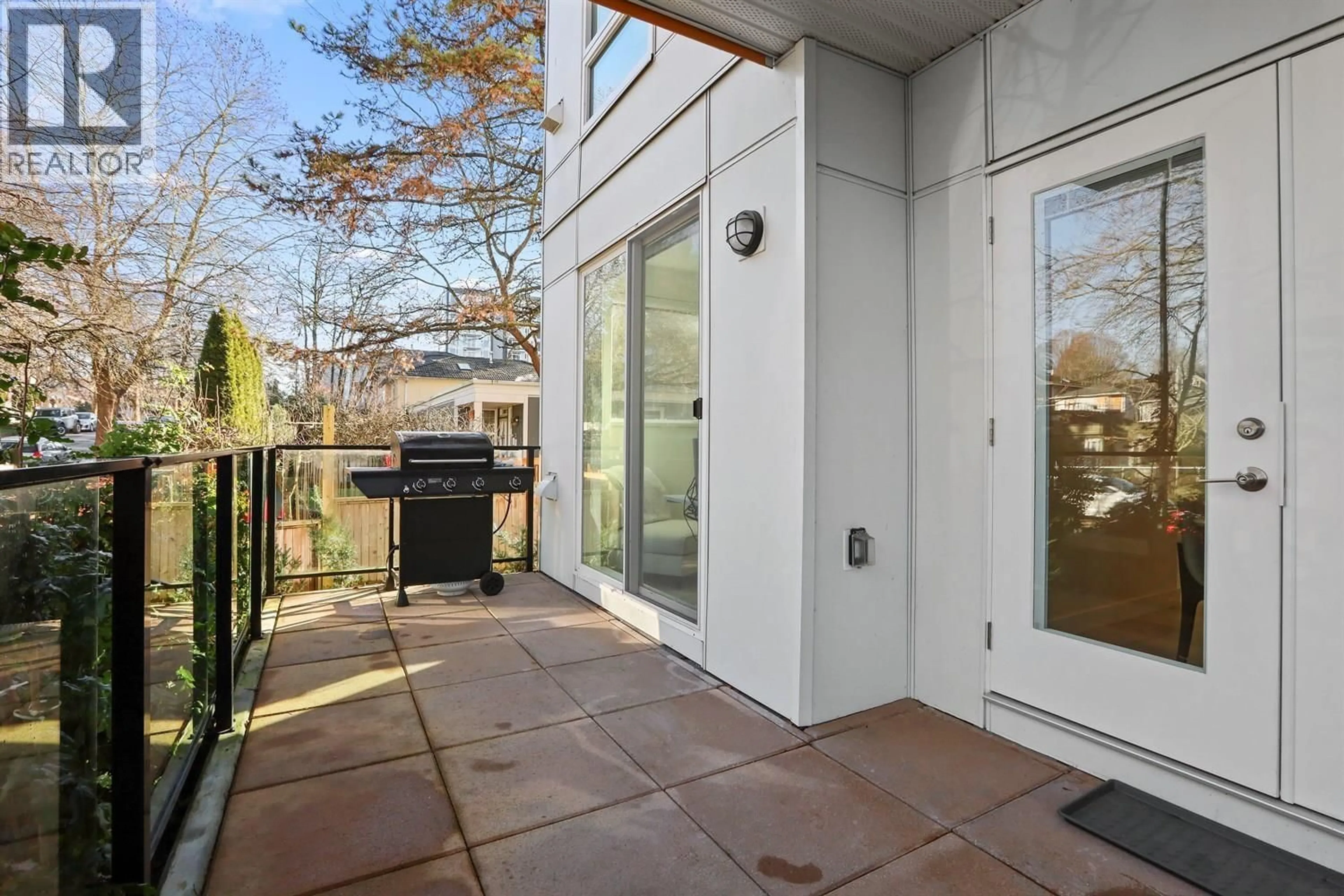 Patio, street for 101 - 2688 DUKE STREET, Vancouver British Columbia V5R4S9