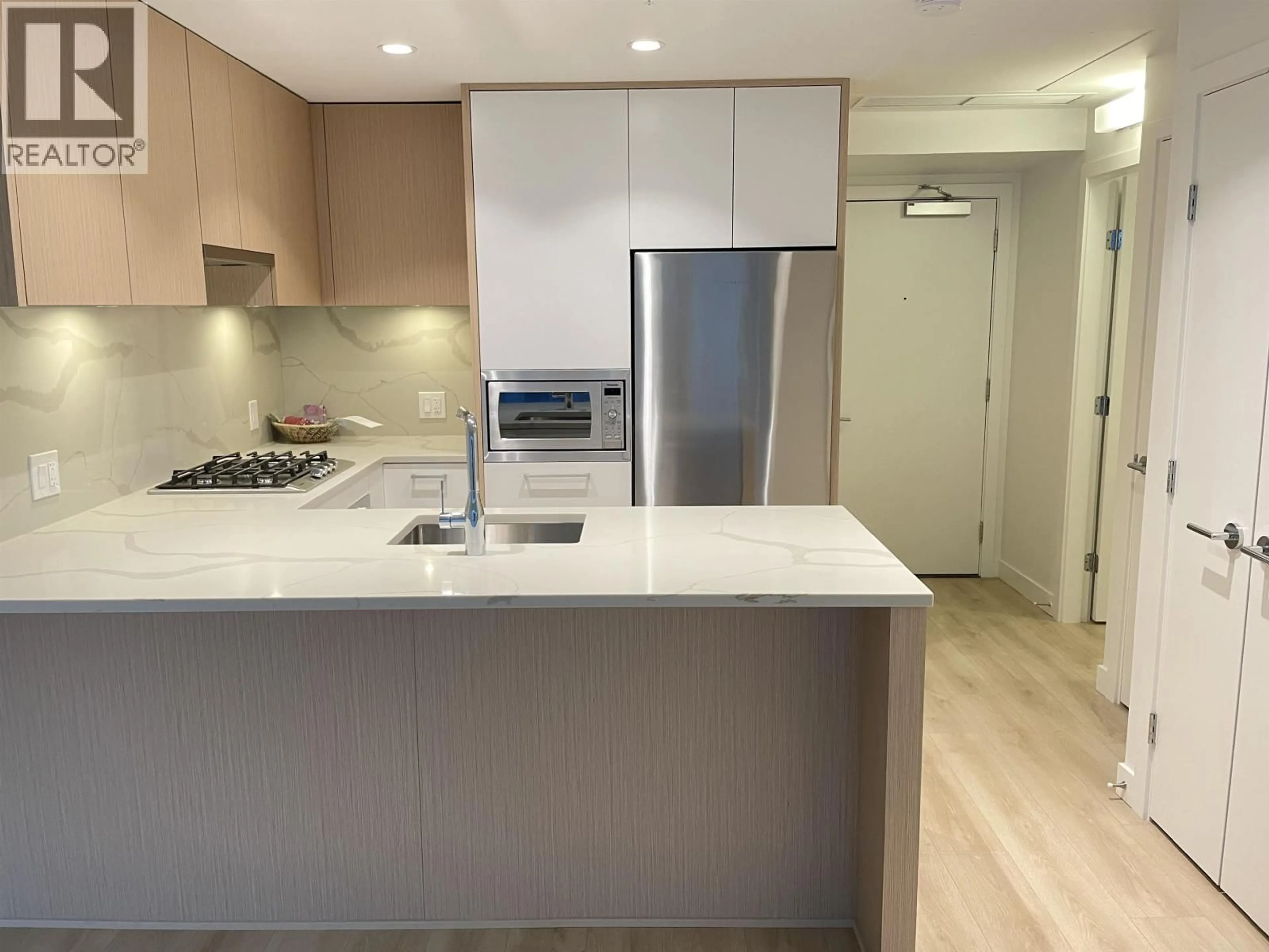 Standard kitchen, unknown for 806 - 567 CLARKE ROAD, Coquitlam British Columbia V3J0K7