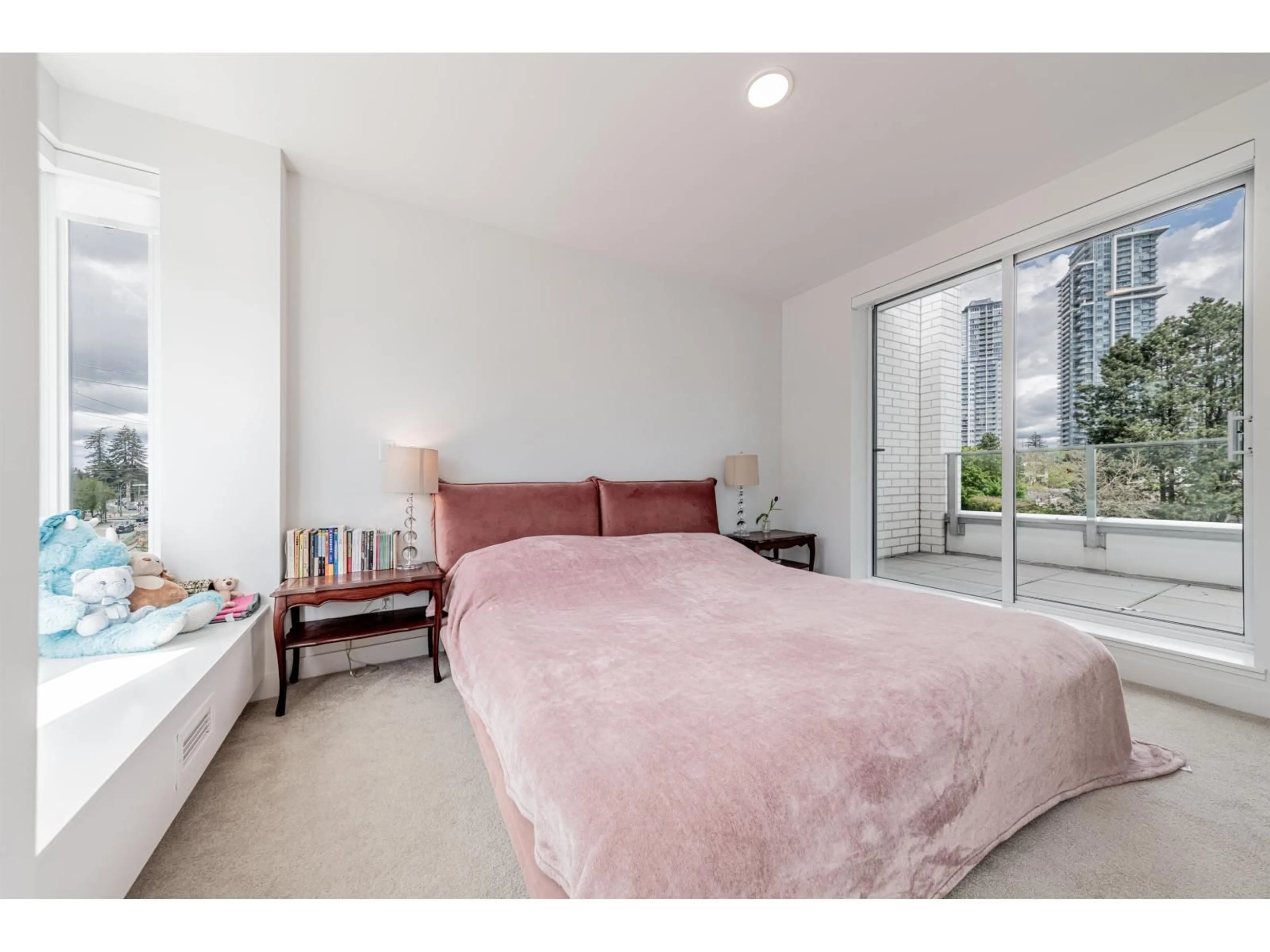 Bedroom with bed, unknown for 1 - 13359 OLD YALE ROAD, Surrey British Columbia V3T0S4