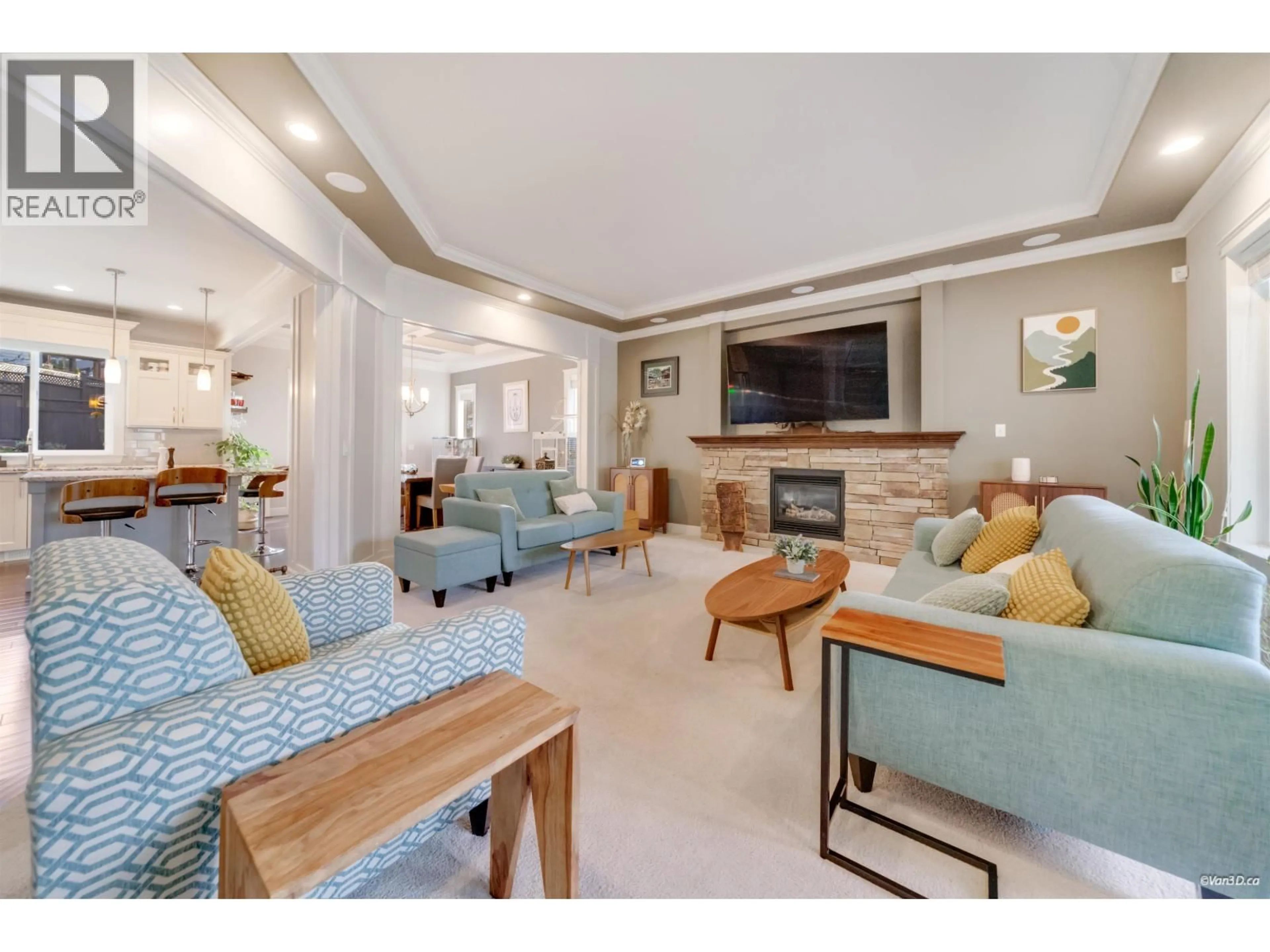 Living room with furniture, unknown for 1479 SOUTHVIEW STREET, Coquitlam British Columbia V3E0E4