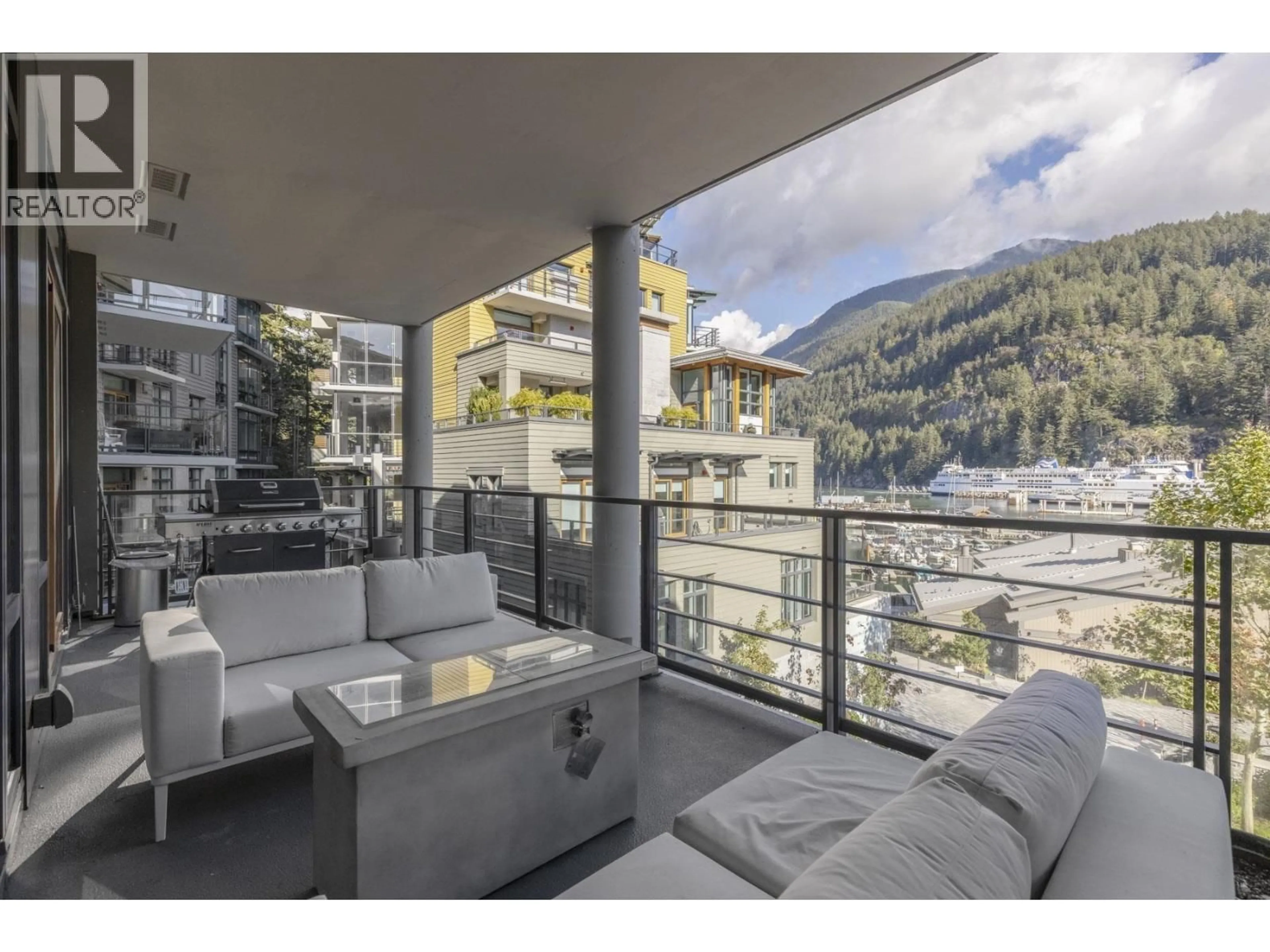 Balcony in the apartment, water/lake/river/ocean view for 301 - 6697 NELSON AVENUE, West Vancouver British Columbia V7W2B2