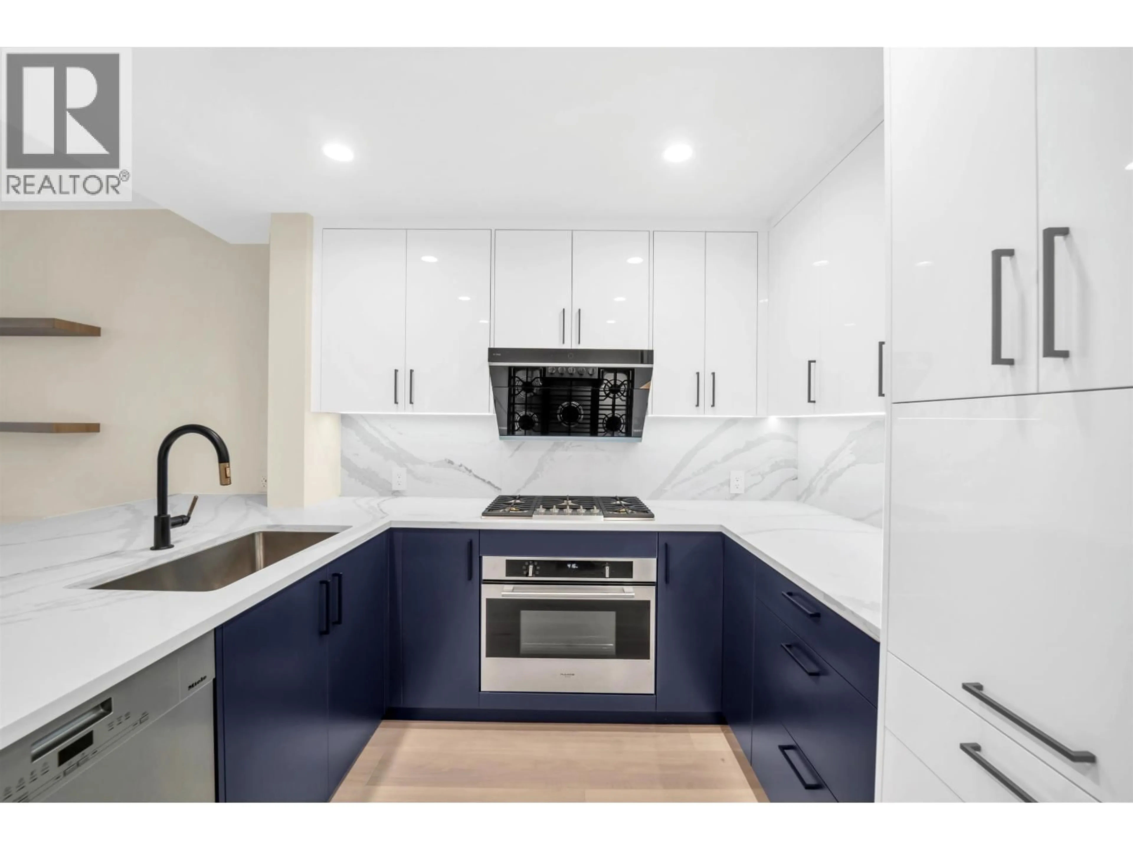 Contemporary kitchen, ceramic/tile floor for 6018 CHANCELLOR MEWS, Vancouver British Columbia V6T2J5