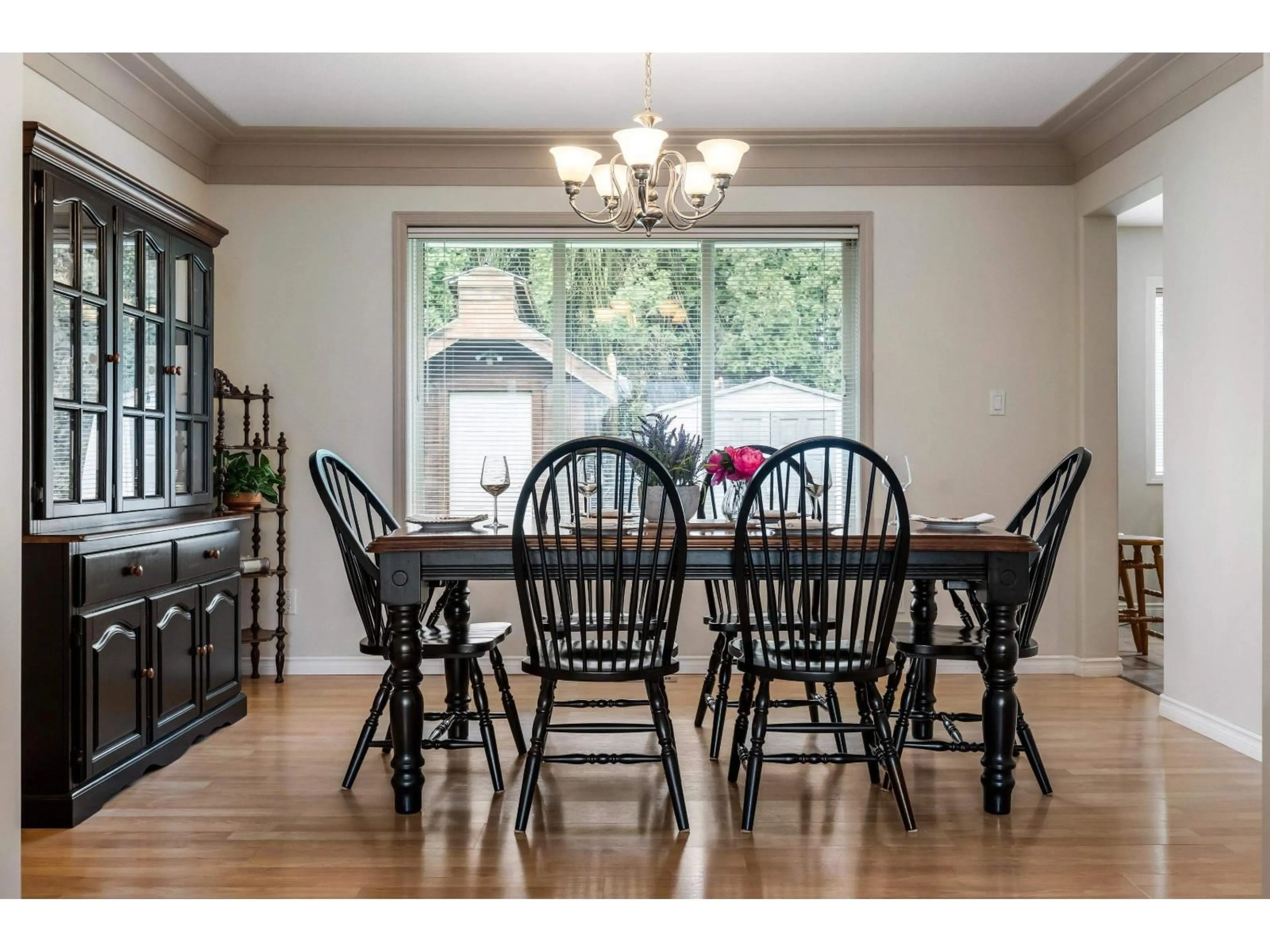 Dining room, wood/laminate floor for 10129 ROSEWOOD PLACE, Rosedale British Columbia V0X1X0