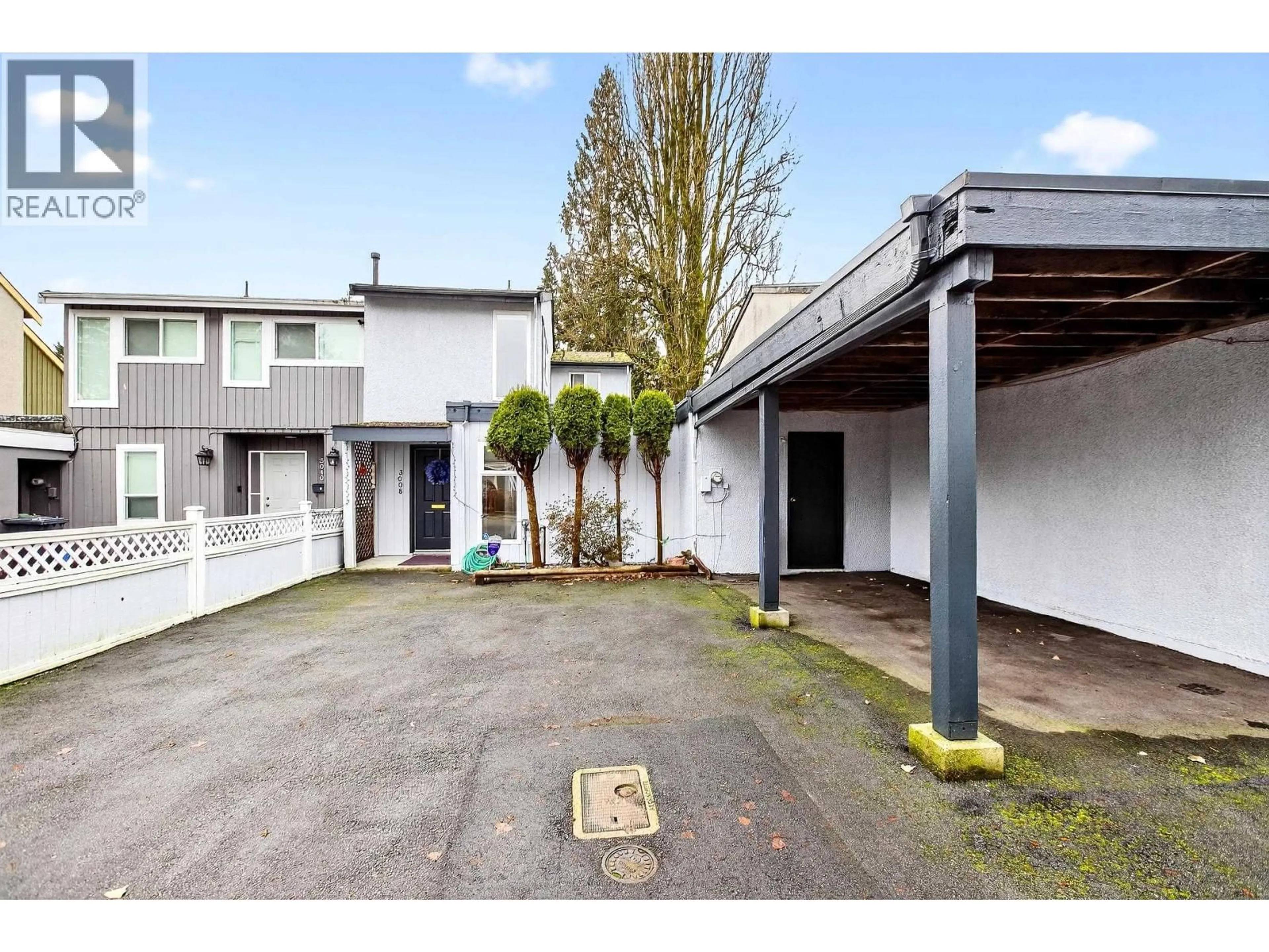 A pic from outside/outdoor area/front of a property/back of a property/a pic from drone, street for 3008 FIRBROOK PLACE, Coquitlam British Columbia V3C4B3