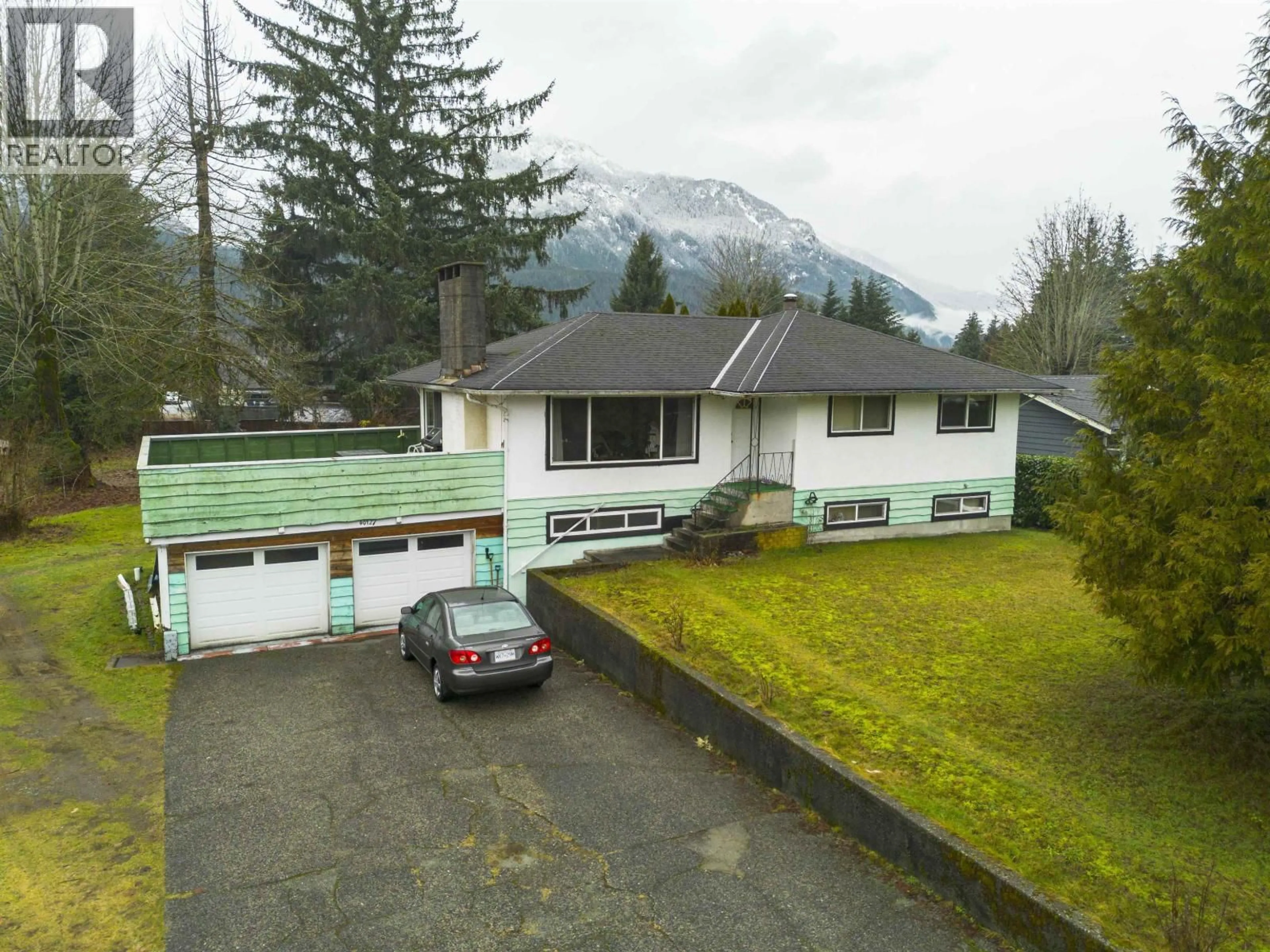 A pic from outside/outdoor area/front of a property/back of a property/a pic from drone, mountain view for 40127 KALODON ROAD, Squamish British Columbia V0N1T0