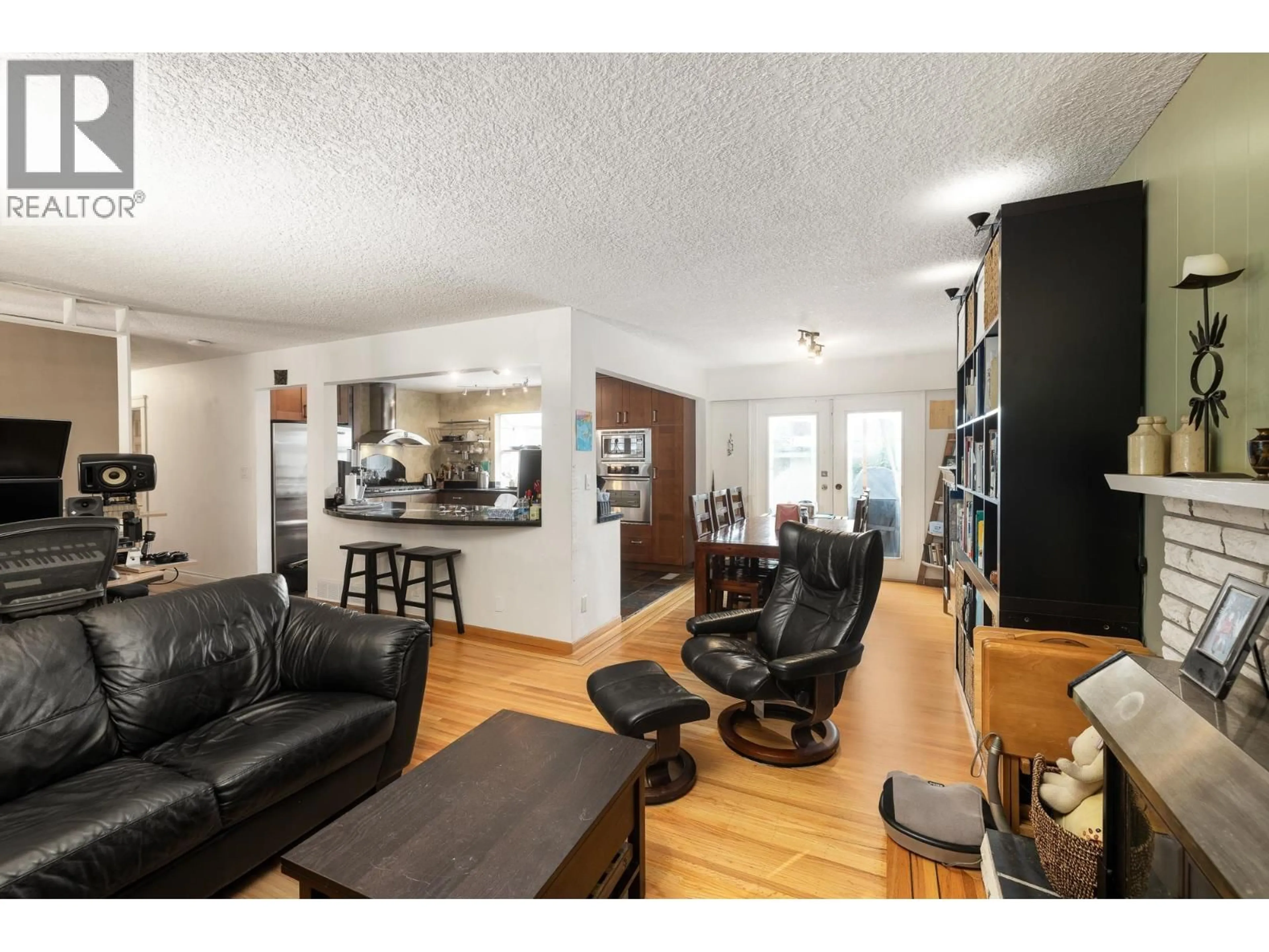 Unknown for 2041 TOMPKINS CRESCENT, North Vancouver British Columbia V7H2C9