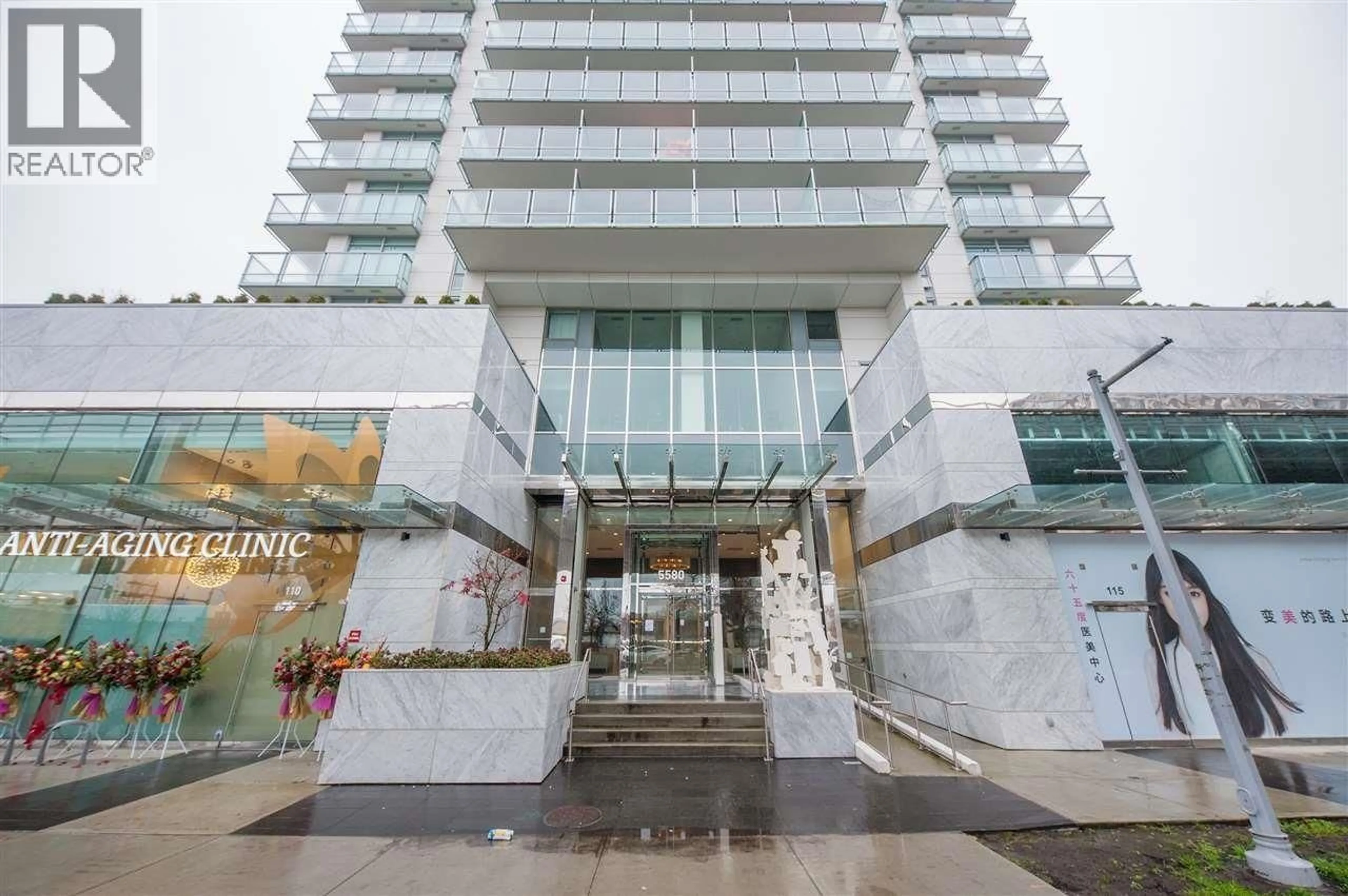 Indoor foyer for 1102 - 5580 NO. 3 ROAD, Richmond British Columbia V6X0R8