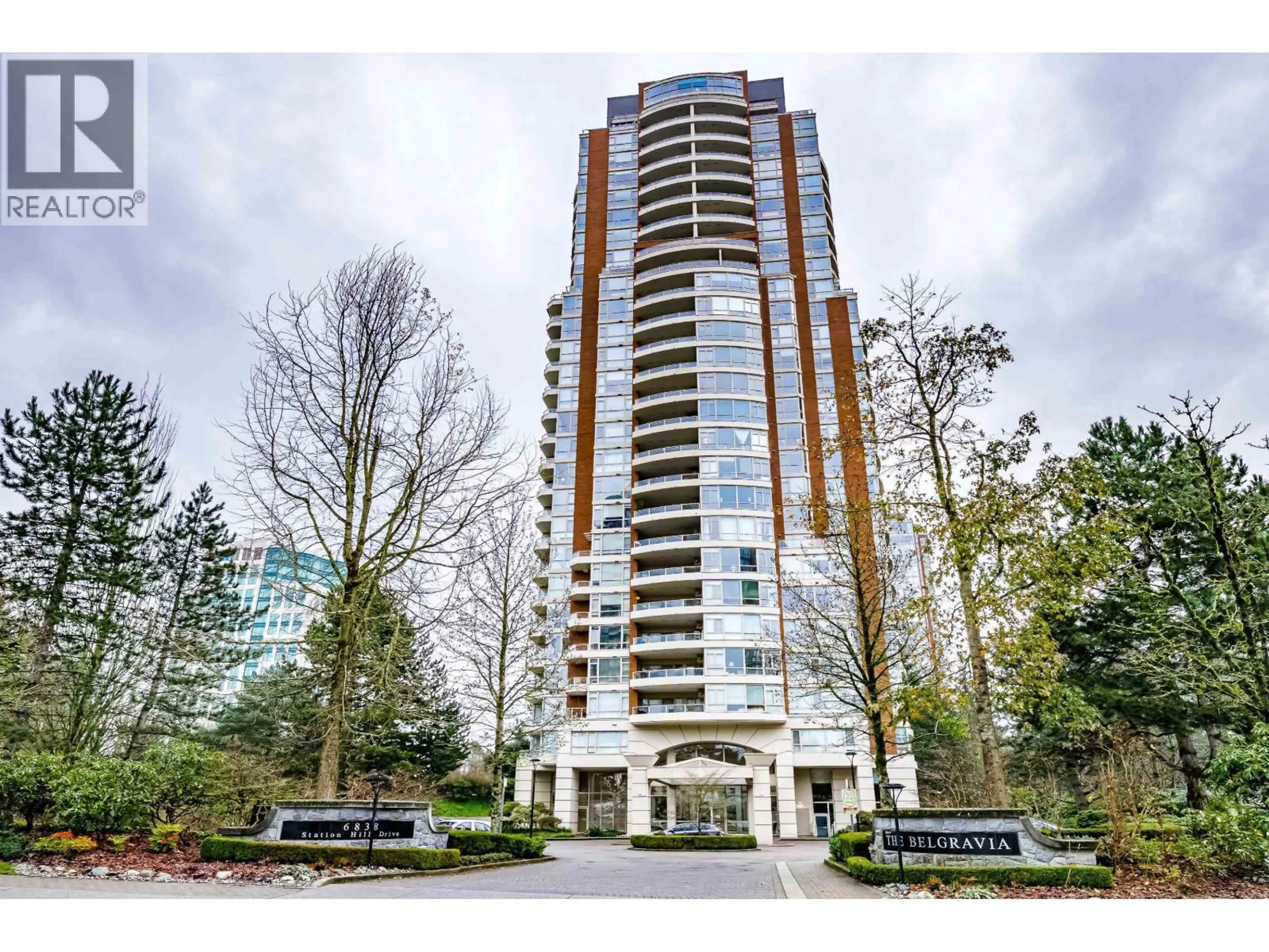 Indoor foyer for 1502 - 6838 STATION HILL DRIVE, Burnaby British Columbia V3N5A4