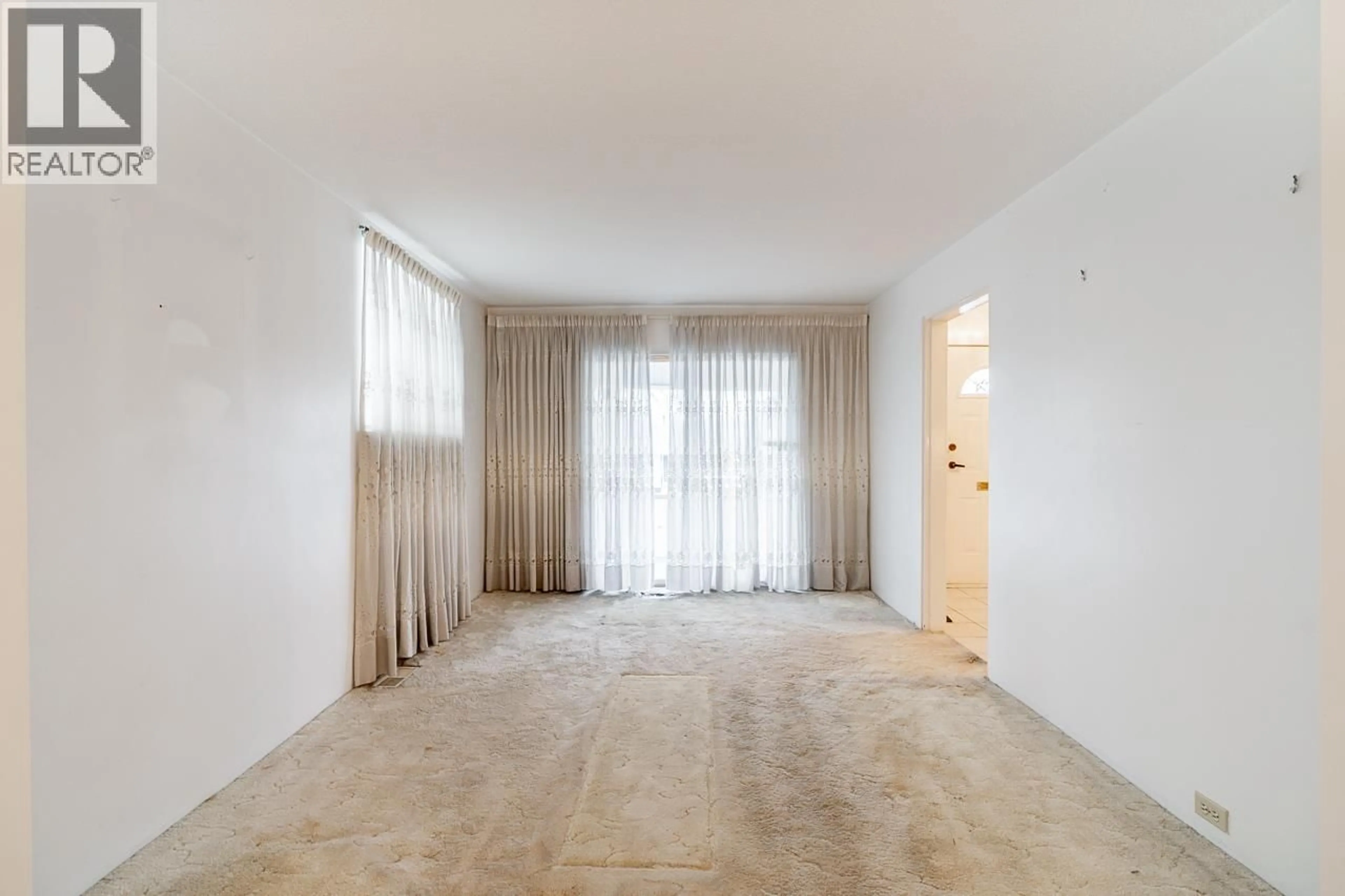 A pic of a room for 2604 19TH AVENUE, Vancouver British Columbia V5M2S4