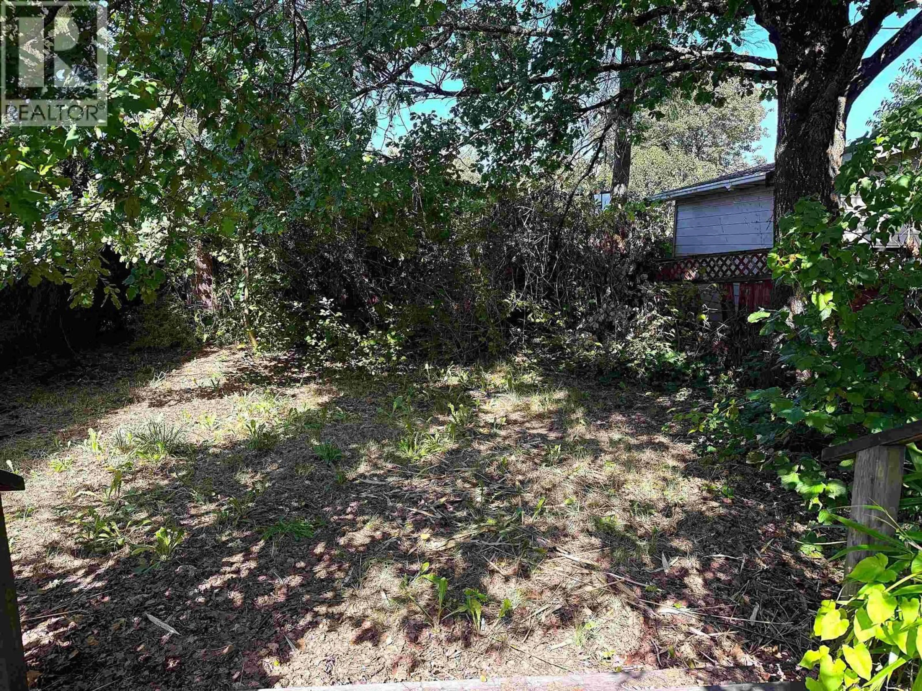 A pic from outside/outdoor area/front of a property/back of a property/a pic from drone, street for 467 43RD AVENUE, Vancouver British Columbia V5W1T5