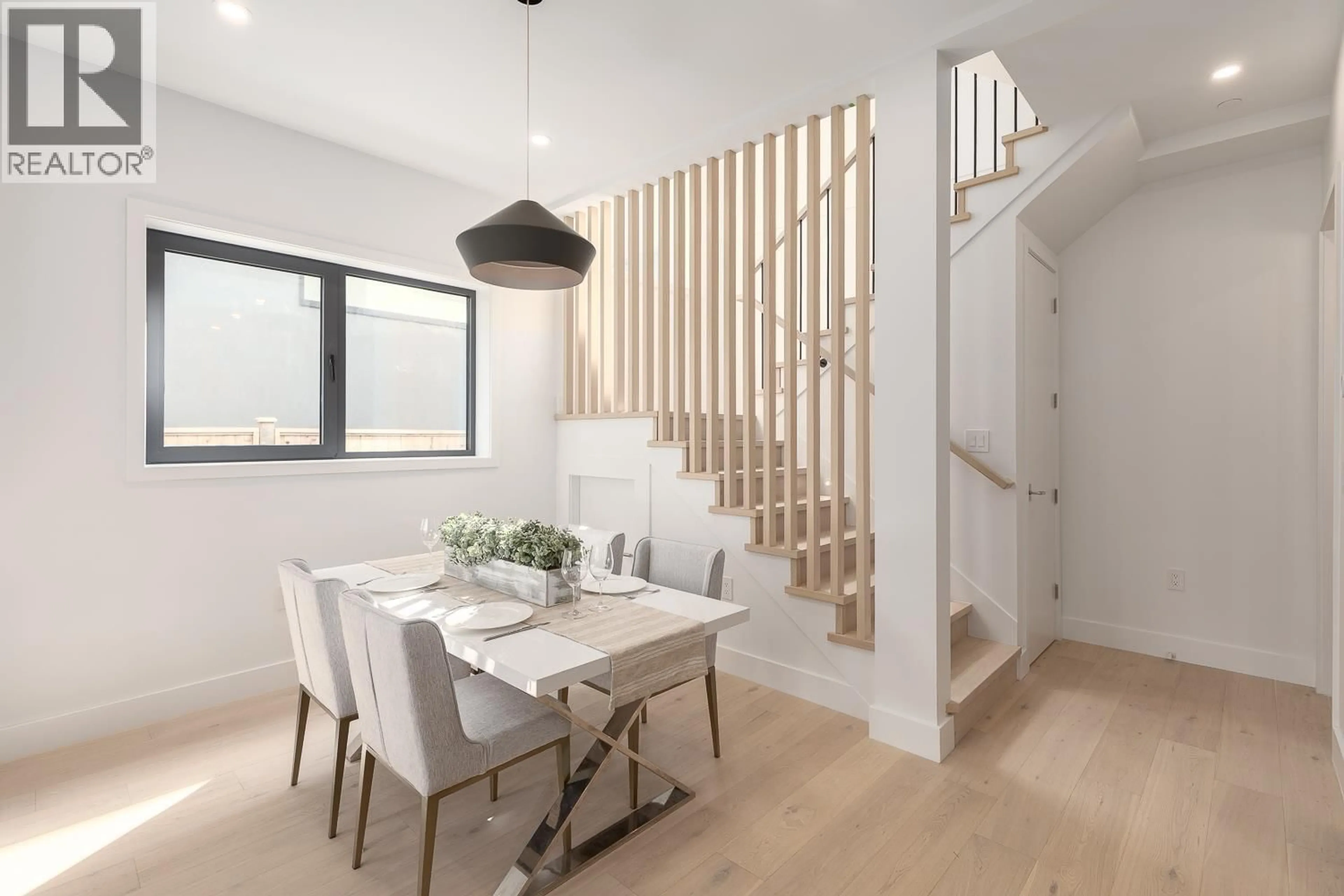 Dining room, wood/laminate floor for 1 - 3186 11TH AVENUE, Vancouver British Columbia V6K2M7