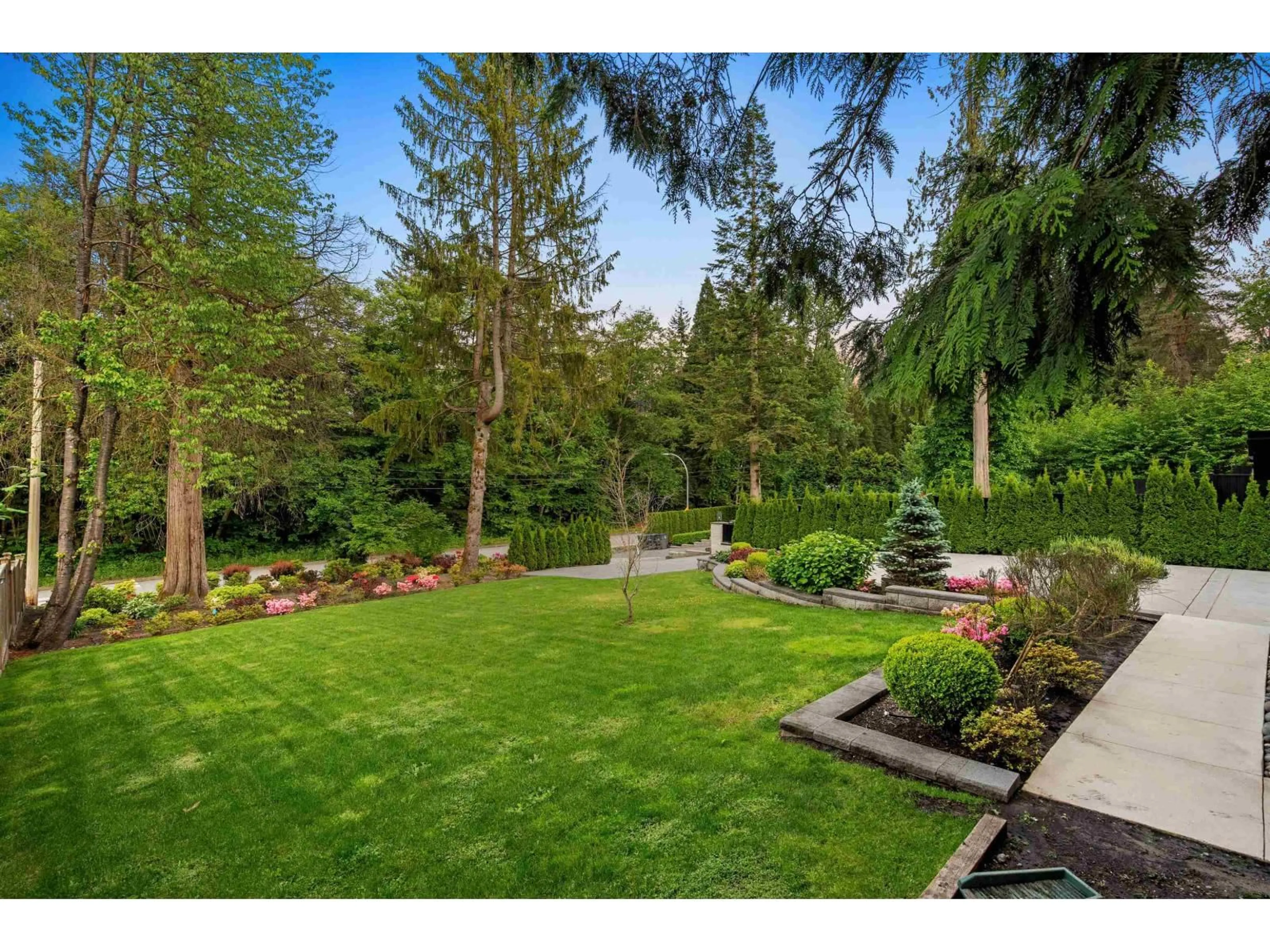 A pic from outside/outdoor area/front of a property/back of a property/a pic from drone, forest/trees view for 9075 164 STREET, Surrey British Columbia V4N2Z9