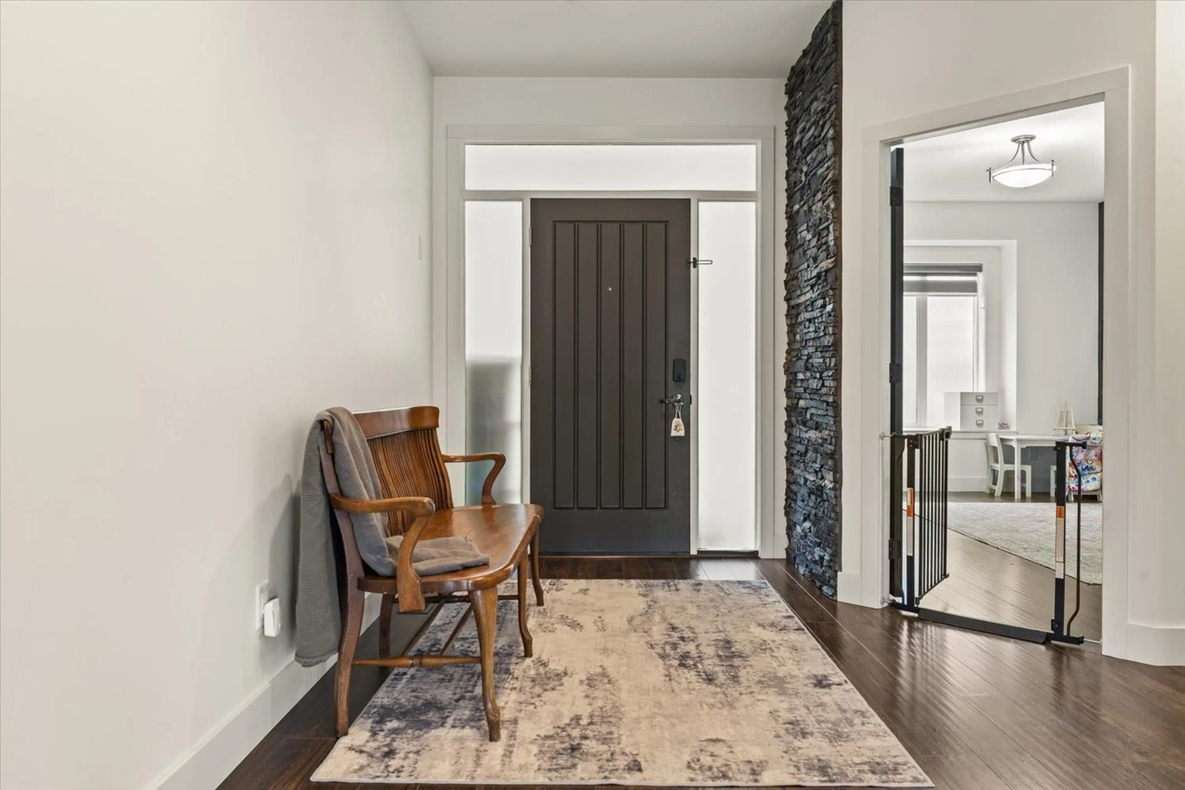 Indoor entryway for 1 - 50354 ADELAIDE PLACE, Chilliwack British Columbia V4Z0A1