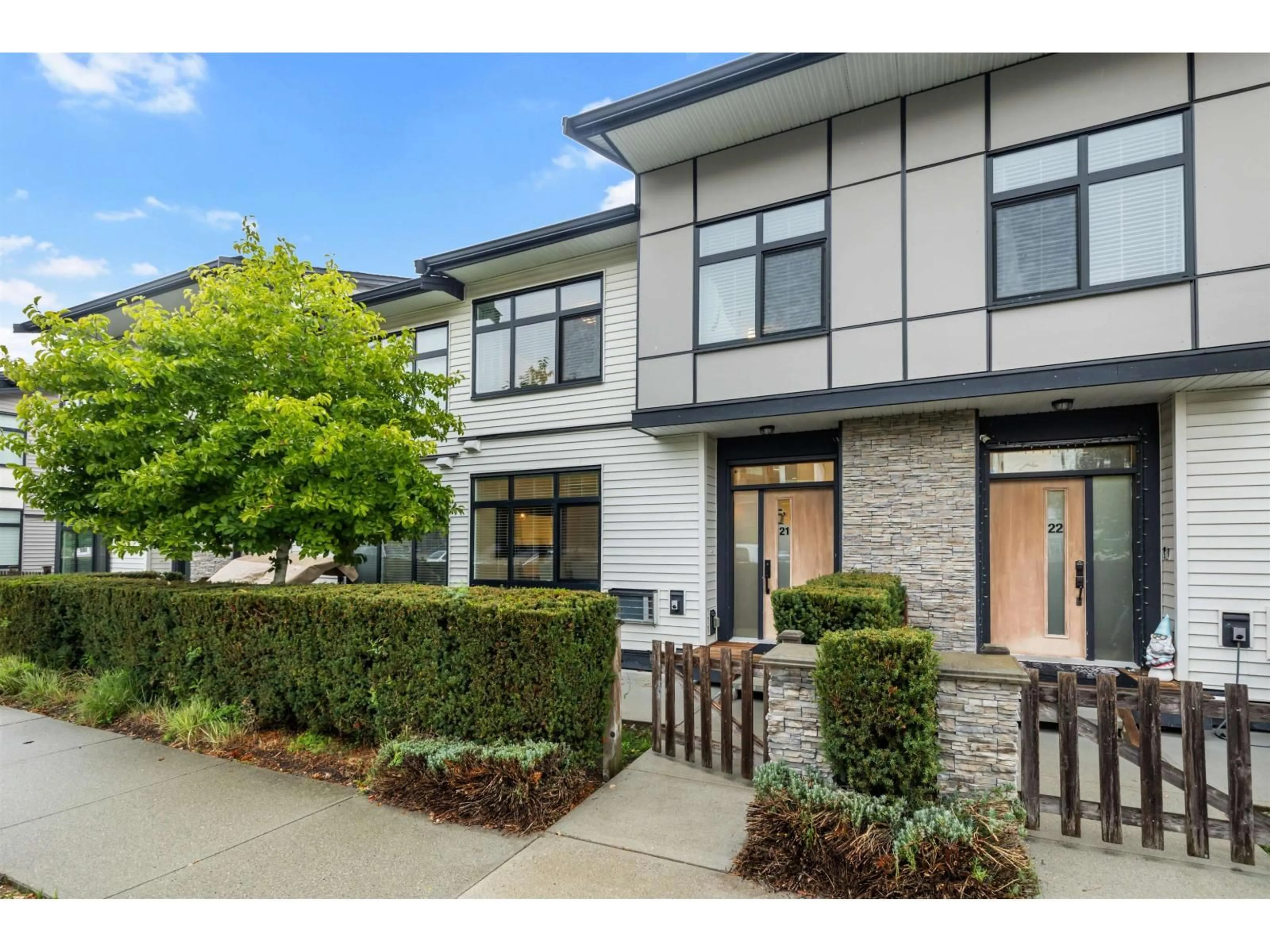 Home with brick exterior material, street for 21 - 14057 60A AVENUE, Surrey British Columbia V3X0J2