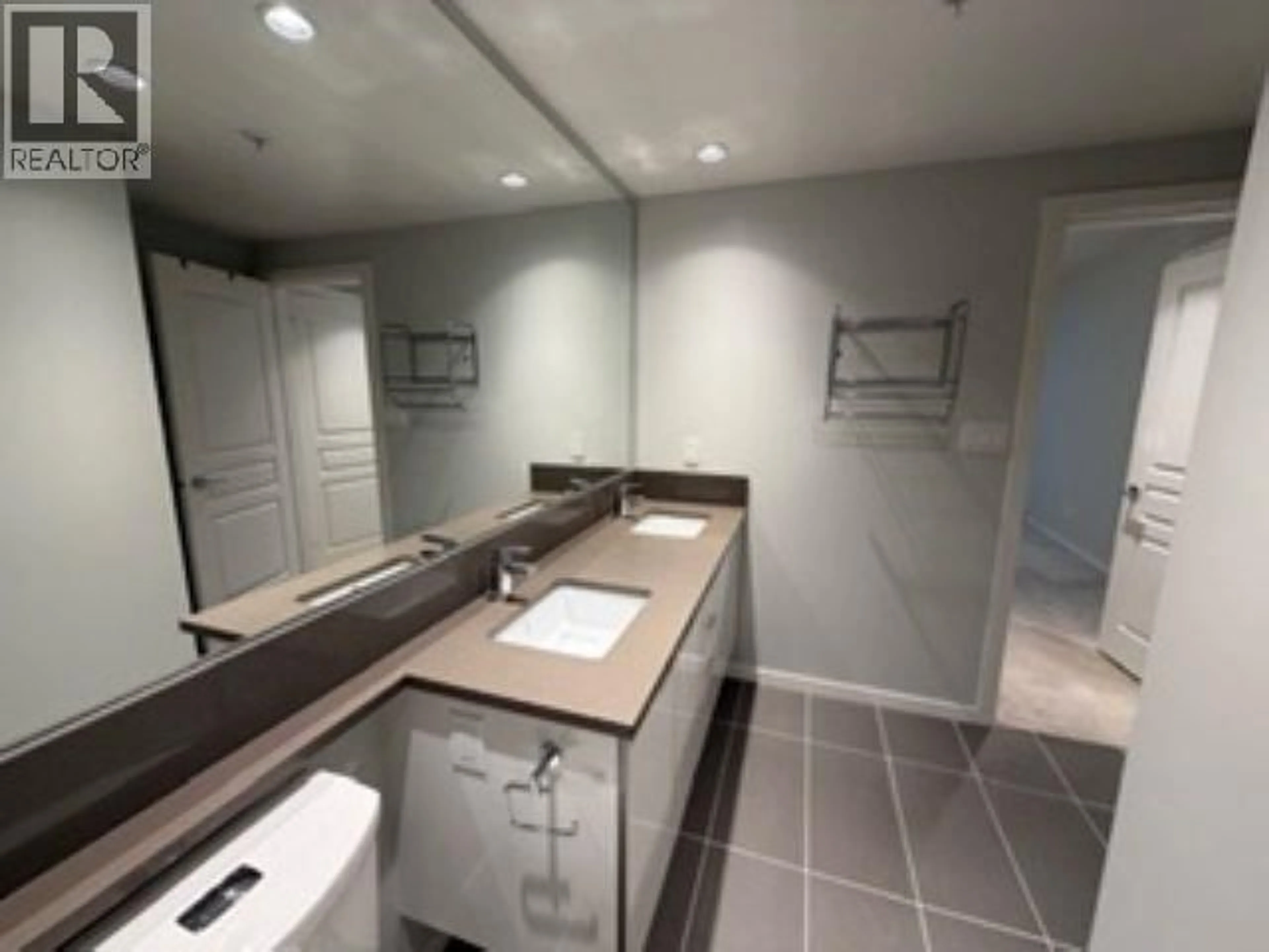 Unknown for 2307 - 5883 BARKER AVENUE, Burnaby British Columbia V5H0G4