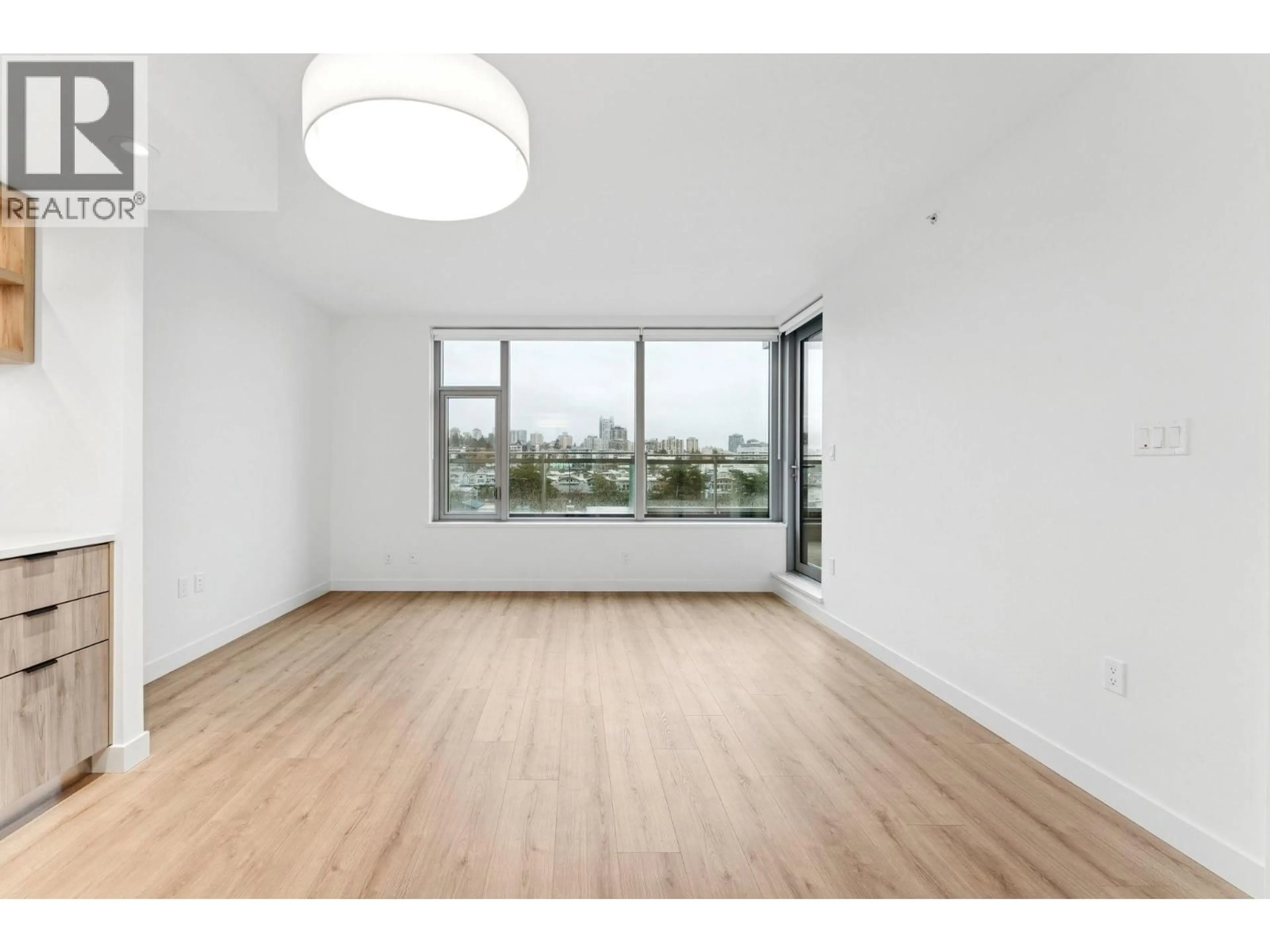 A pic of a room for 317 - 755 HARBOURSIDE DRIVE, North Vancouver British Columbia V7P0G1