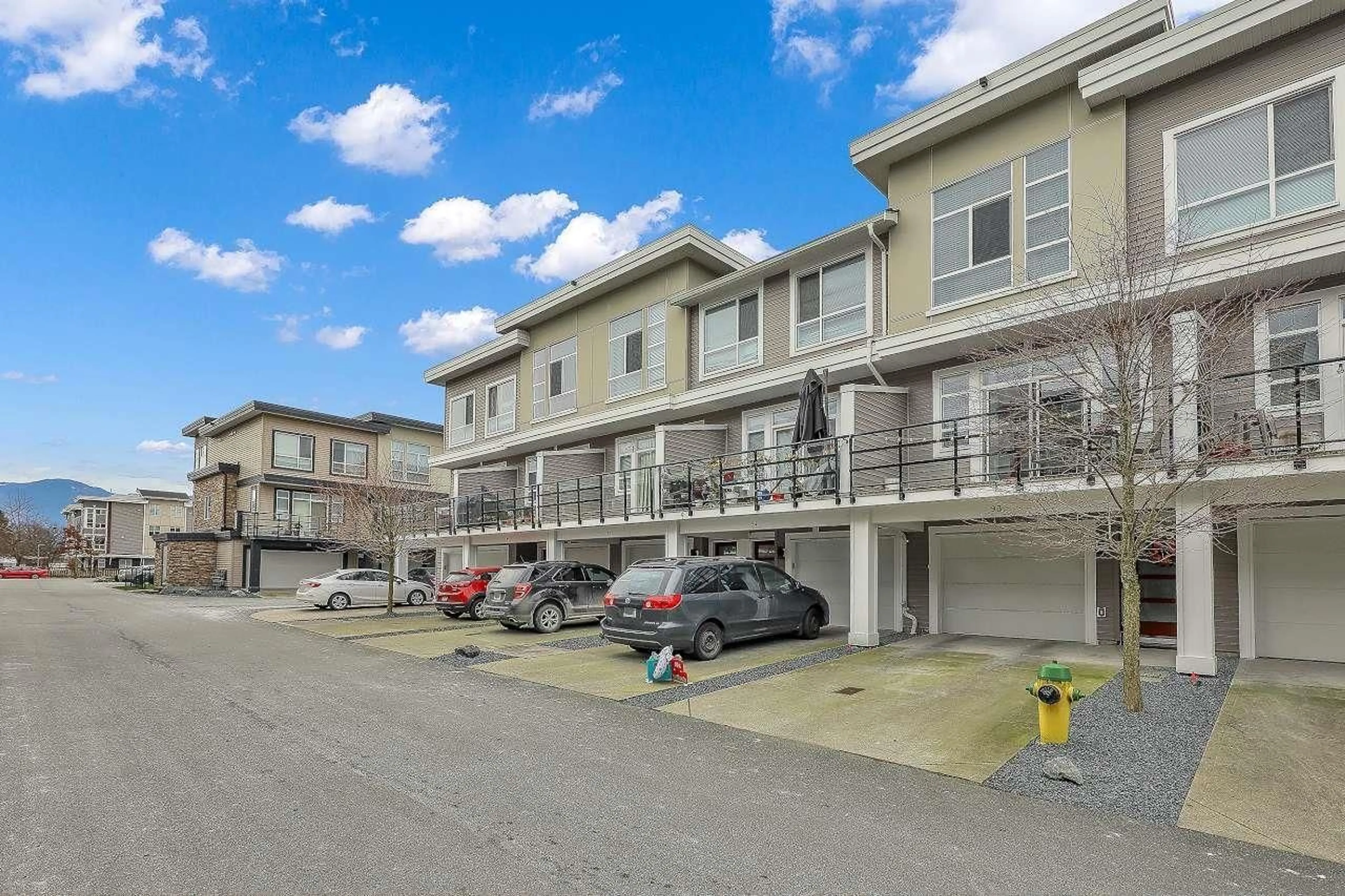 Patio, street for 93 - 8413 MIDTOWN WAY, Chilliwack British Columbia V2P0G7