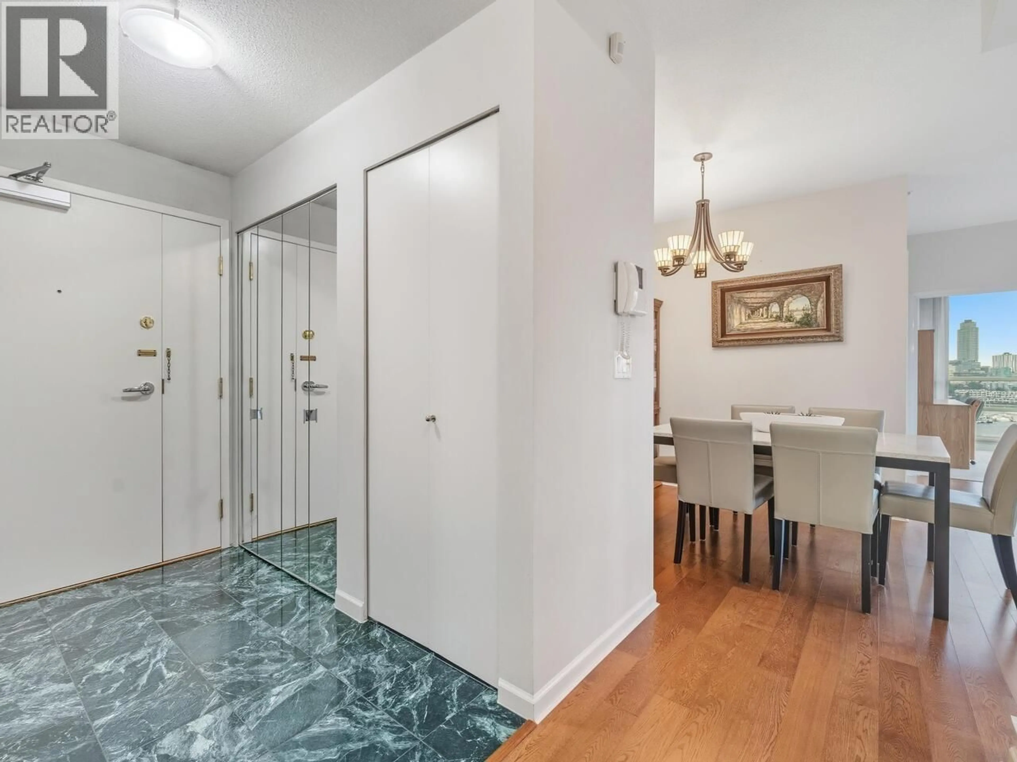 Unknown for 18C - 139 DRAKE STREET, Vancouver British Columbia V6Z2T8