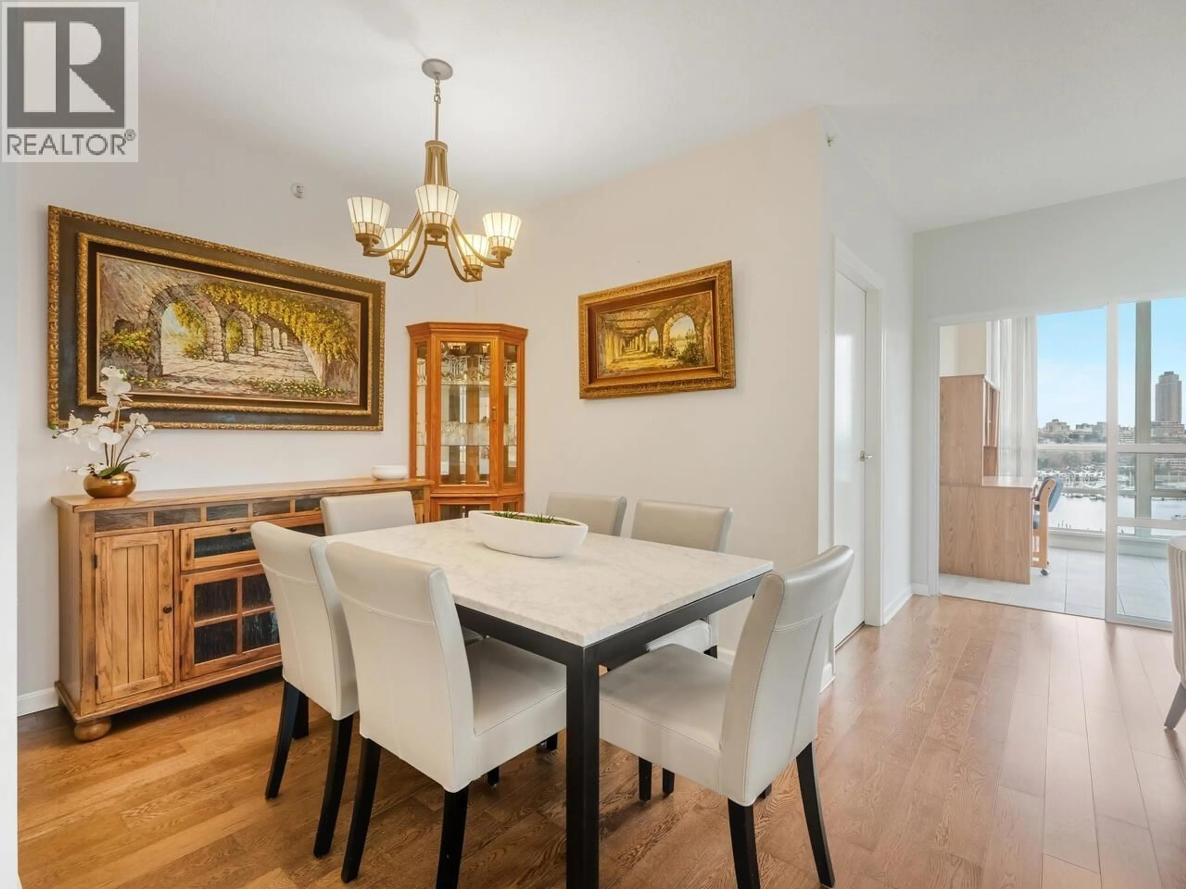Dining room, wood/laminate floor for 18C - 139 DRAKE STREET, Vancouver British Columbia V6Z2T8