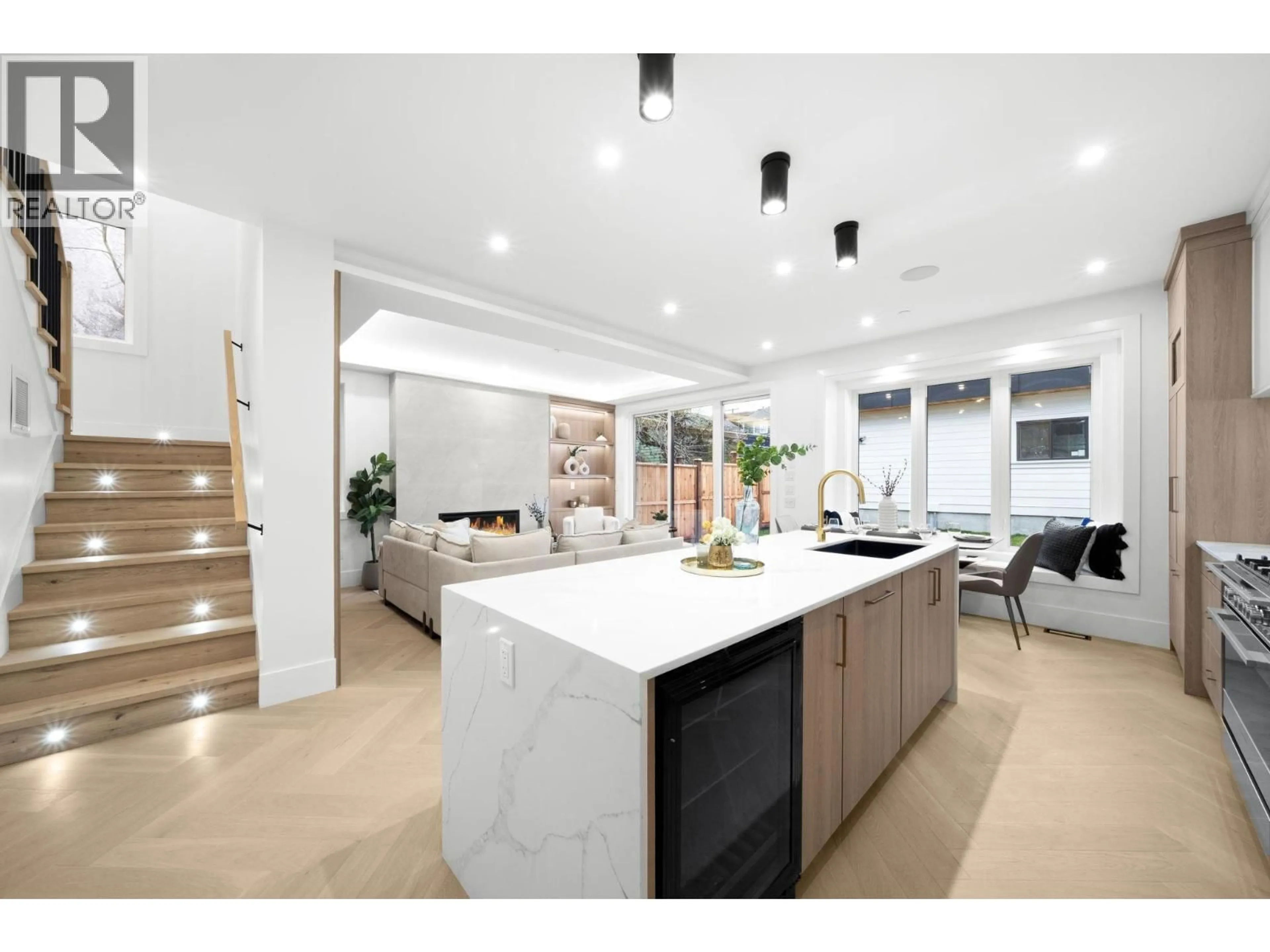 Open concept kitchen, unknown for 2 - 1967 13TH AVENUE, Vancouver British Columbia V5N2C3