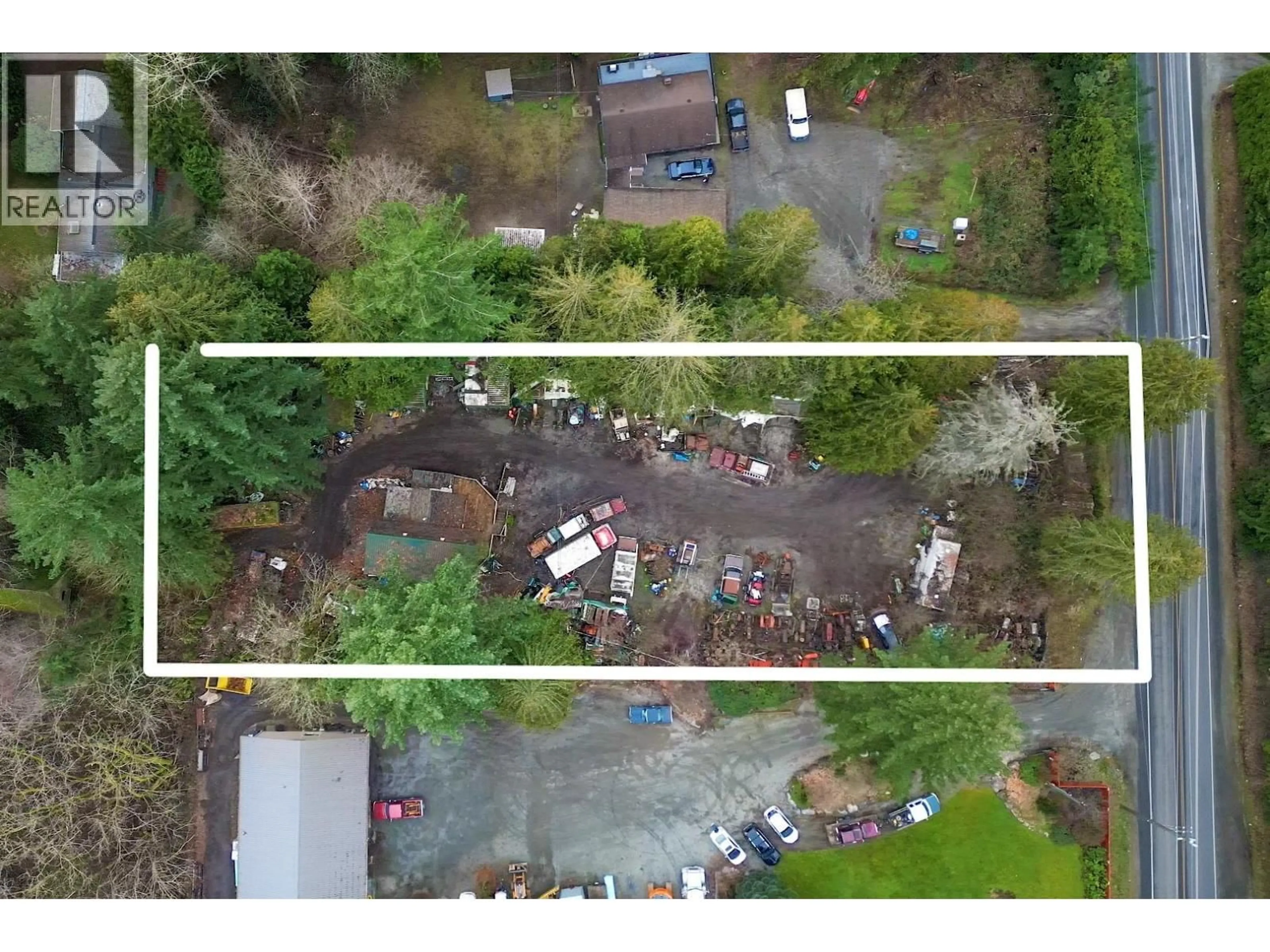 A pic from outside/outdoor area/front of a property/back of a property/a pic from drone, street for 26814 DEWDNEY TRUNK ROAD, Maple Ridge British Columbia V2W1N9