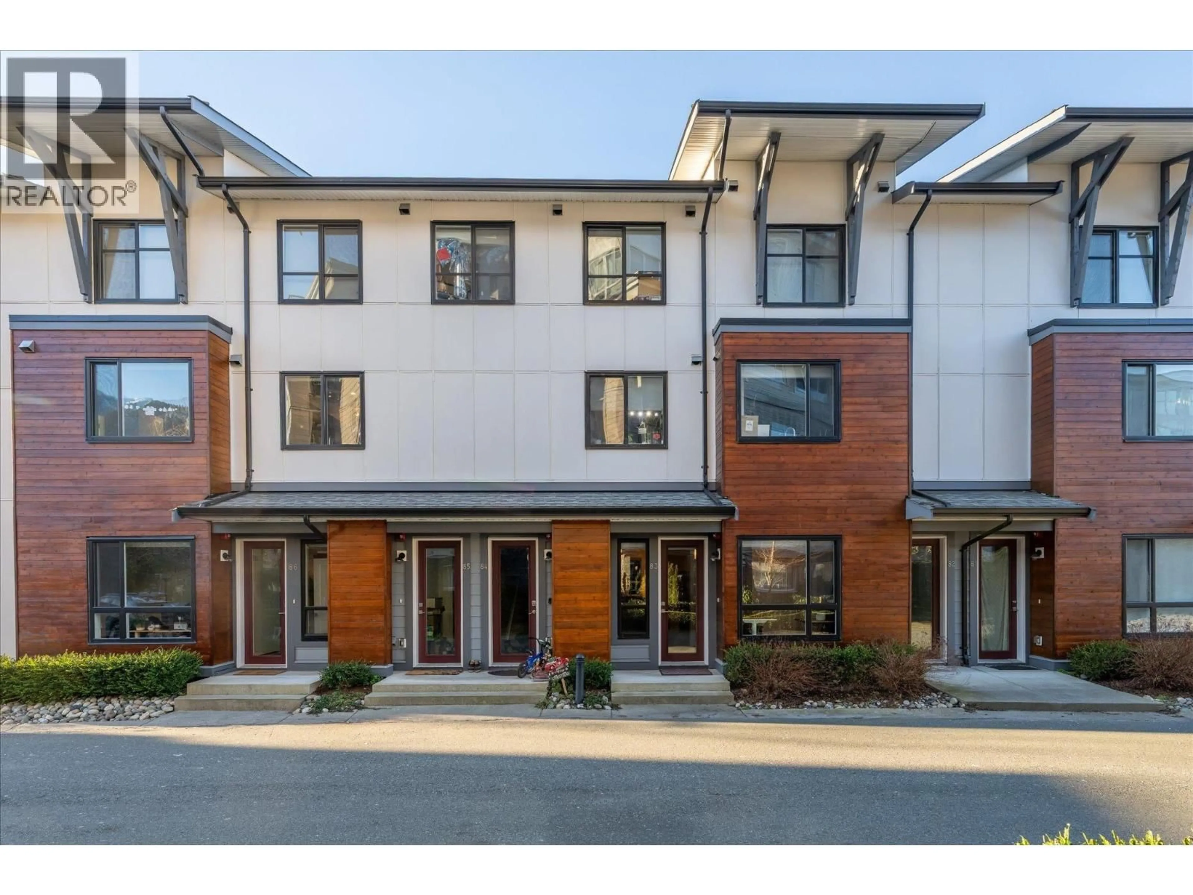 Home with brick exterior material, street for 83 - 1188 MAIN STREET, Squamish British Columbia V8B0Z3