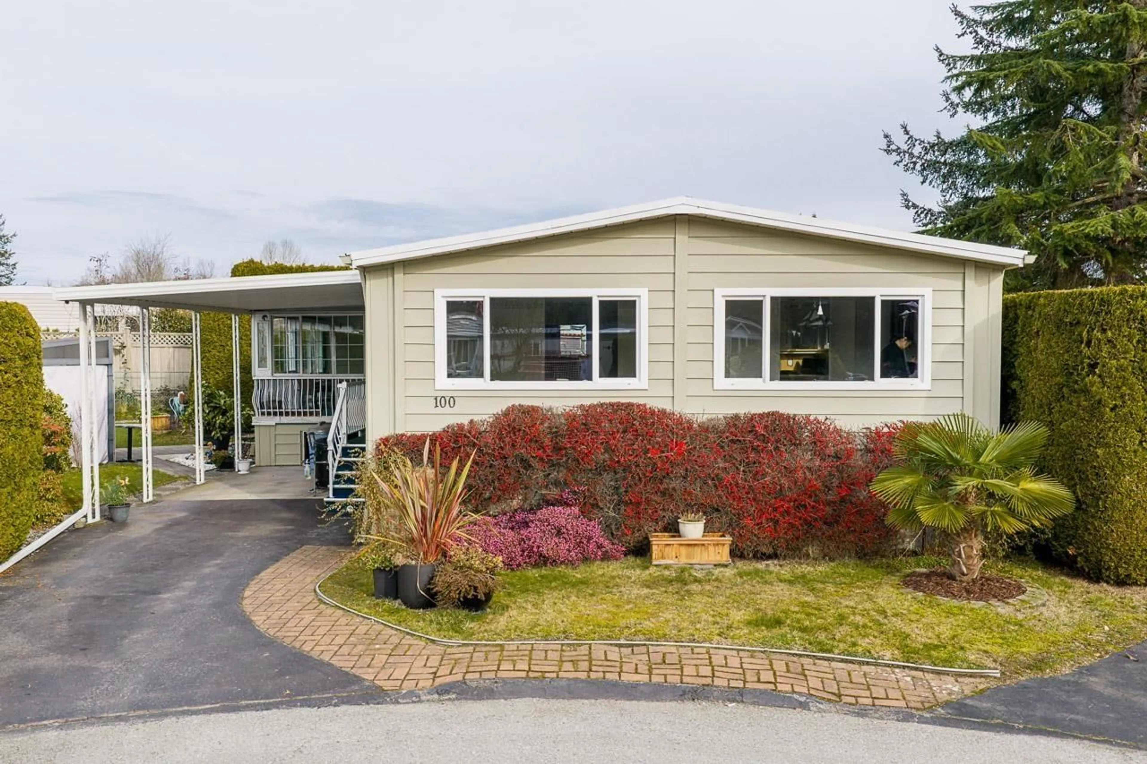 Home with vinyl exterior material, street for 100 - 15875 20TH AVENUE, Surrey British Columbia V4A2B1