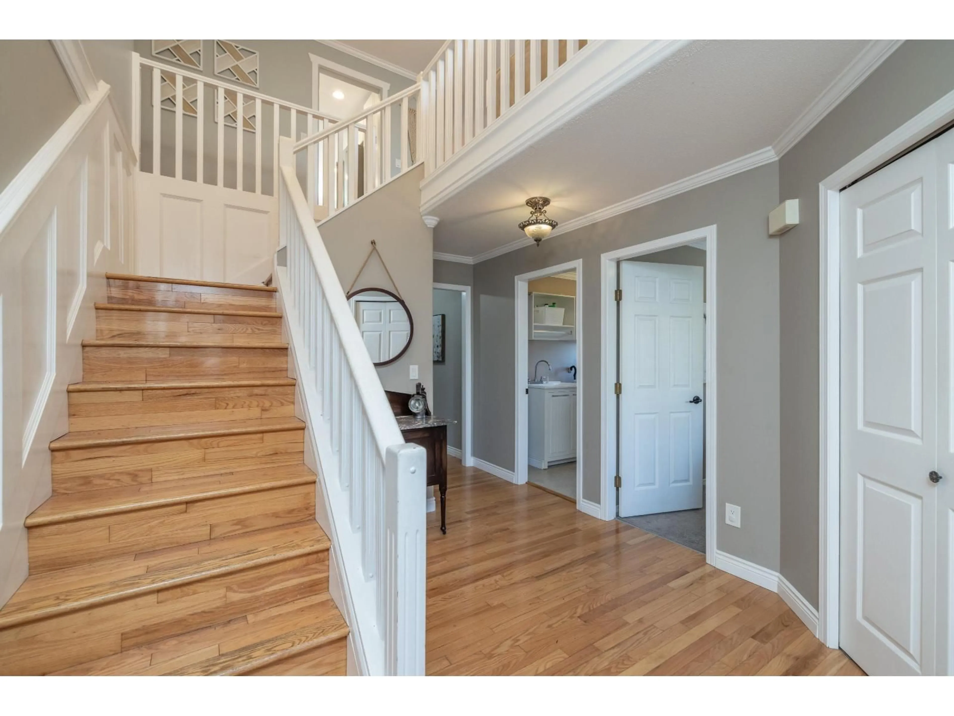 Indoor entryway for 21658 50B AVENUE, Langley British Columbia V3A8W8
