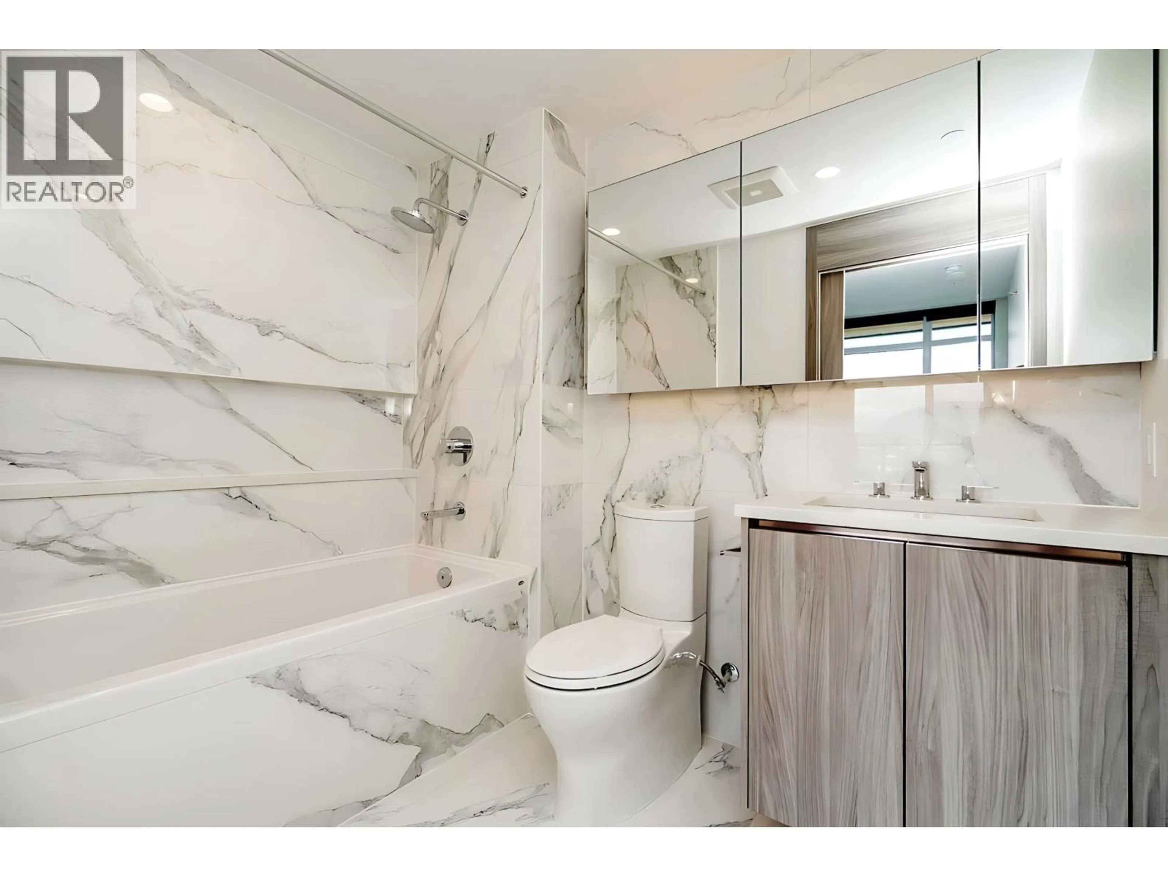 Contemporary bathroom, ceramic/tile floor for 1107 - 4890 LOUGHEED HIGHWAY, Burnaby British Columbia V5C0N2