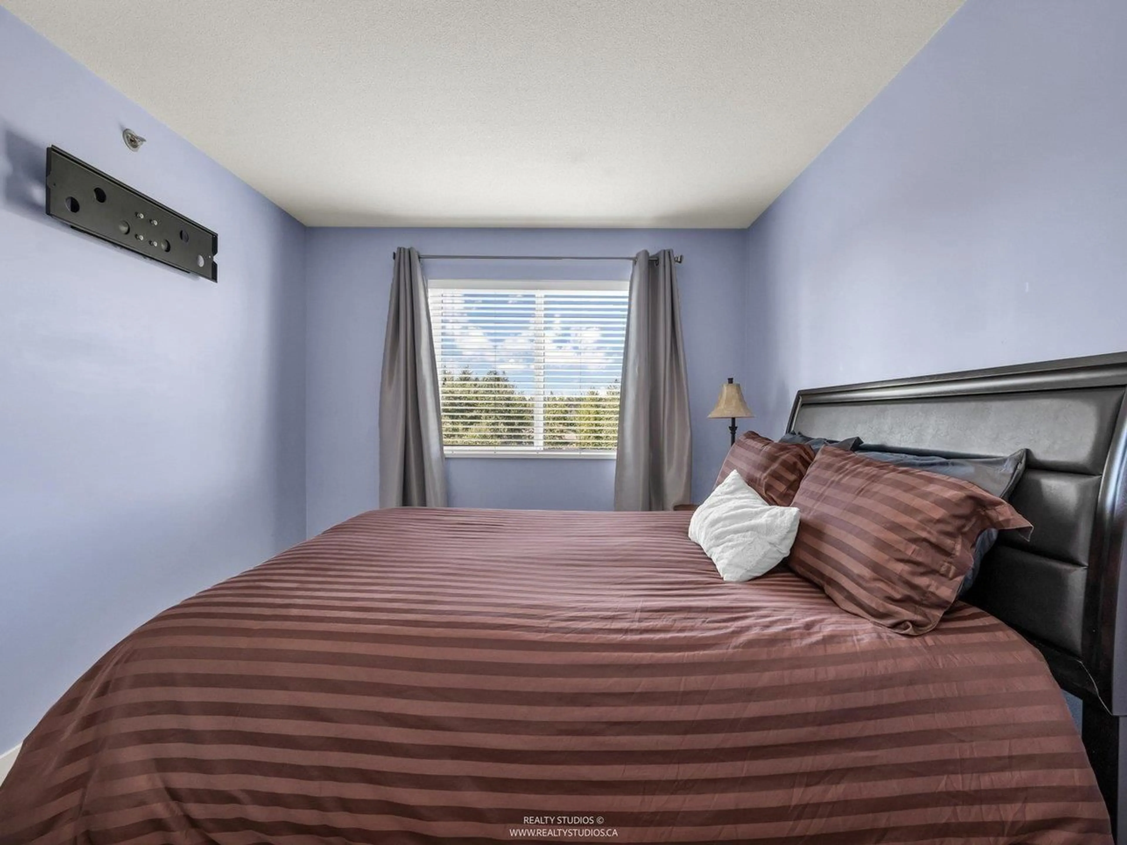 Bedroom with bed, unknown for 414 - 15735 CROYDON DRIVE, Surrey British Columbia V3Z2L5