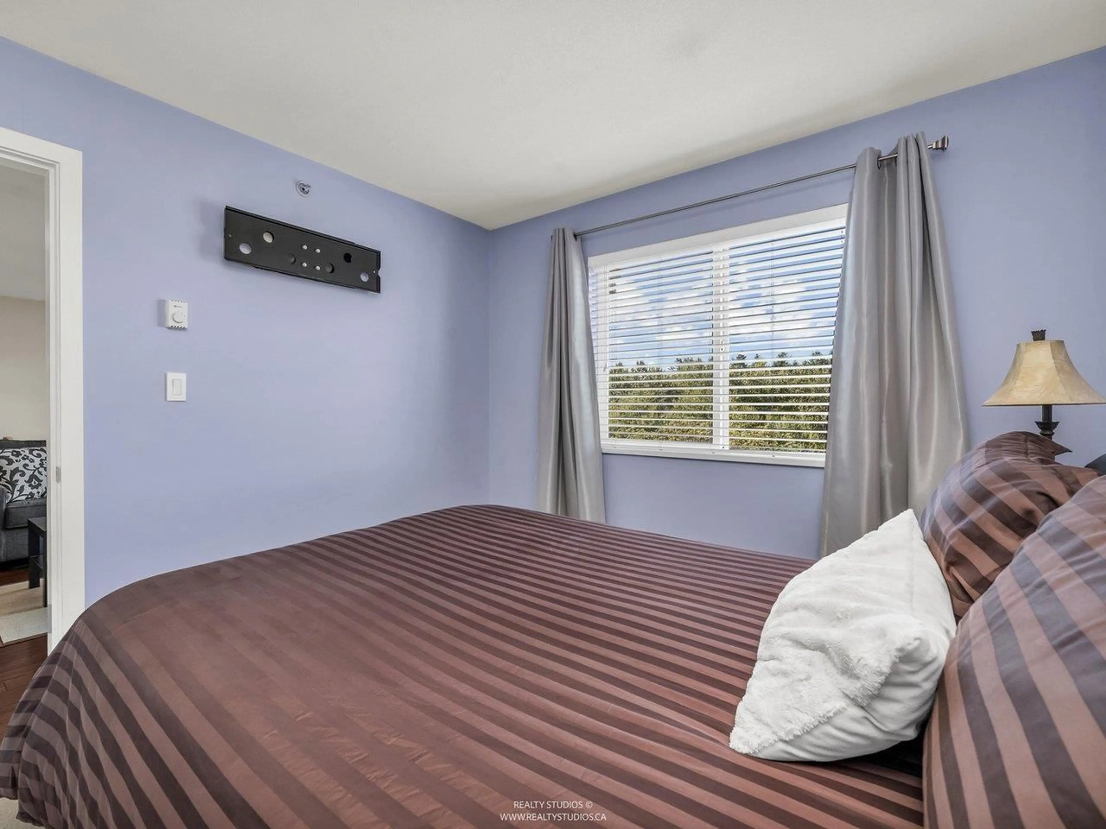 A pic of a room for 414 - 15735 CROYDON DRIVE, Surrey British Columbia V3Z2L5