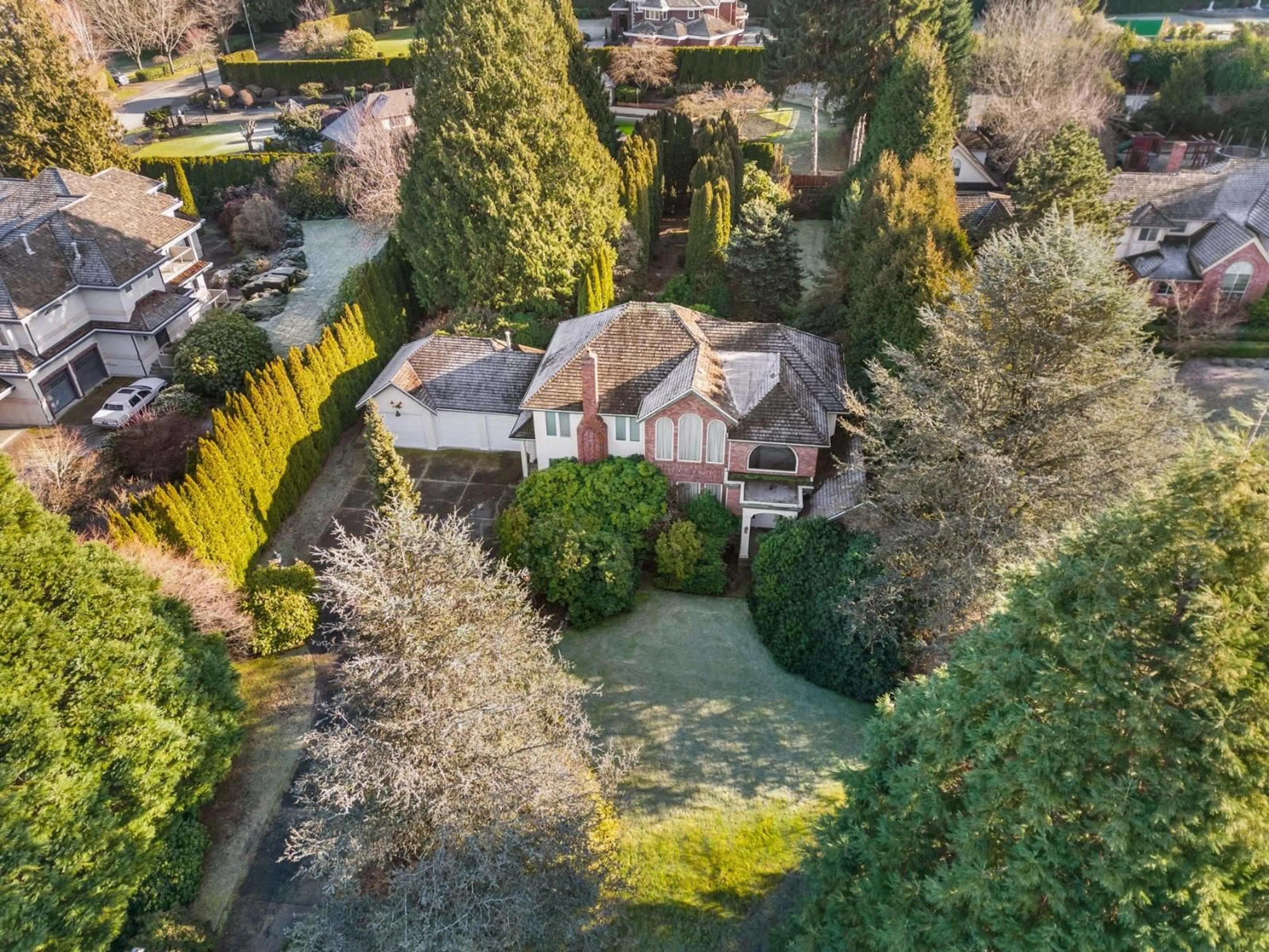 A pic from outside/outdoor area/front of a property/back of a property/a pic from drone, street for 3282 137A STREET, Surrey British Columbia V4P2B5