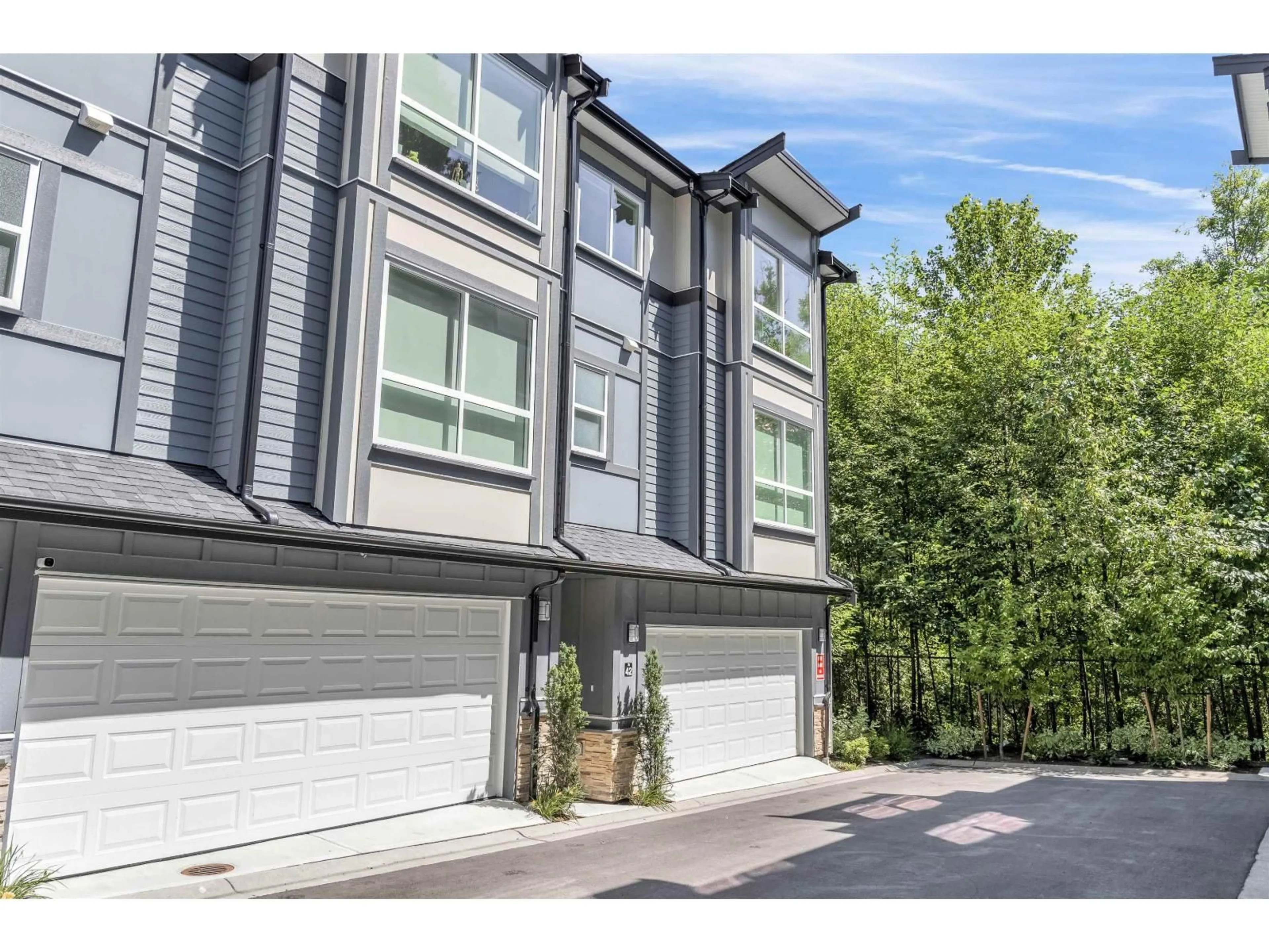 Unknown for 1 - 6162 138 STREET, Surrey British Columbia V3X1E7