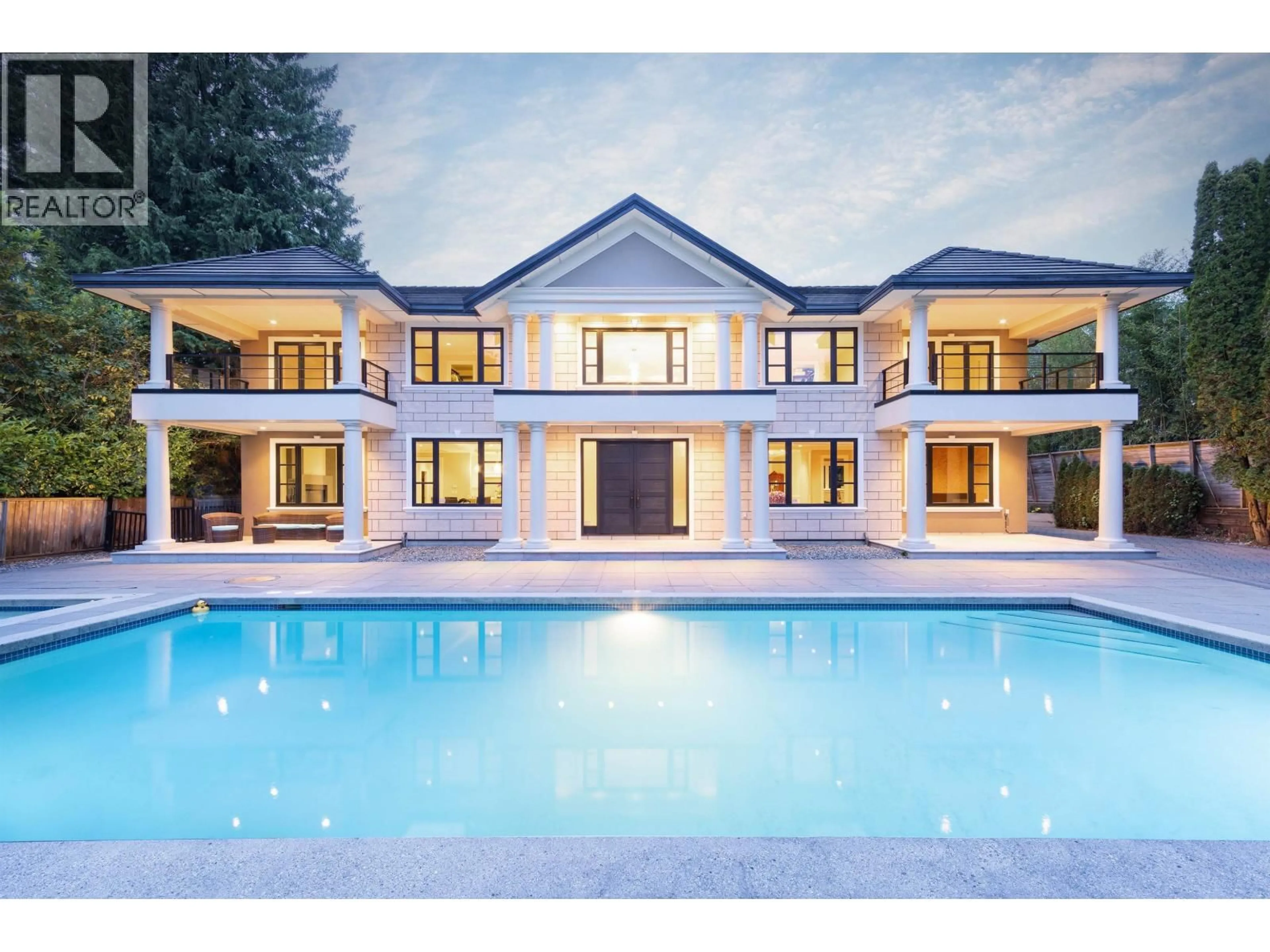 Pool for 607 GLENMAROON ROAD, West Vancouver British Columbia V7S1P5