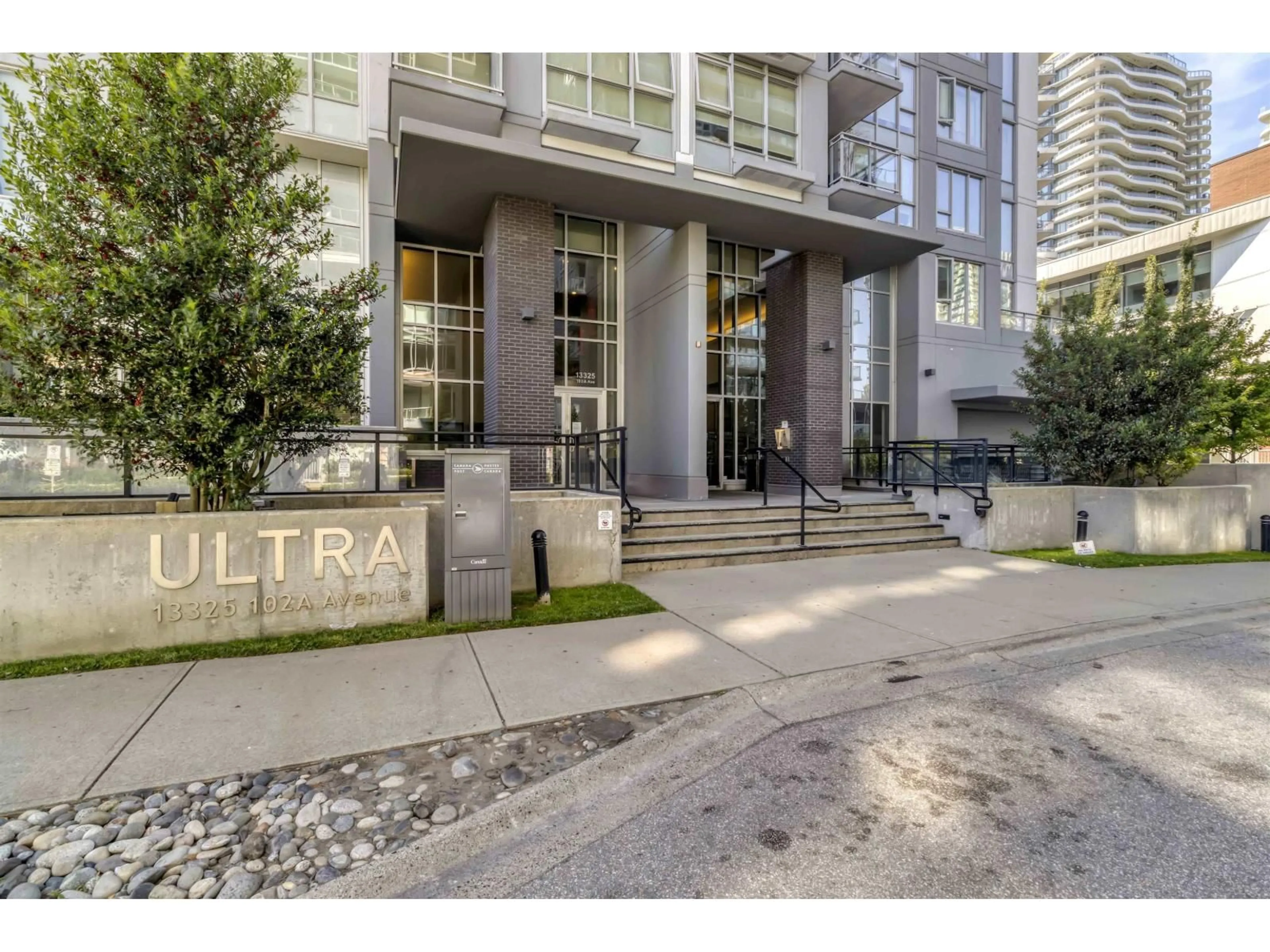 Unknown for 2703 - 13325 102A AVENUE, Surrey British Columbia V3T0J5