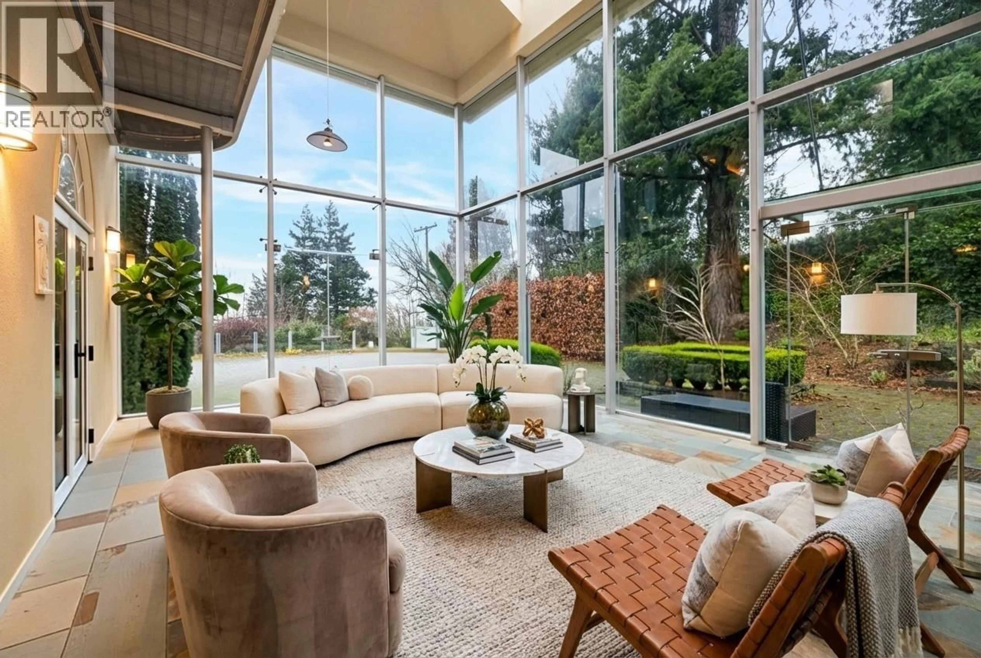 Unknown for 6220 SUMMIT AVENUE, West Vancouver British Columbia V7W1Y2