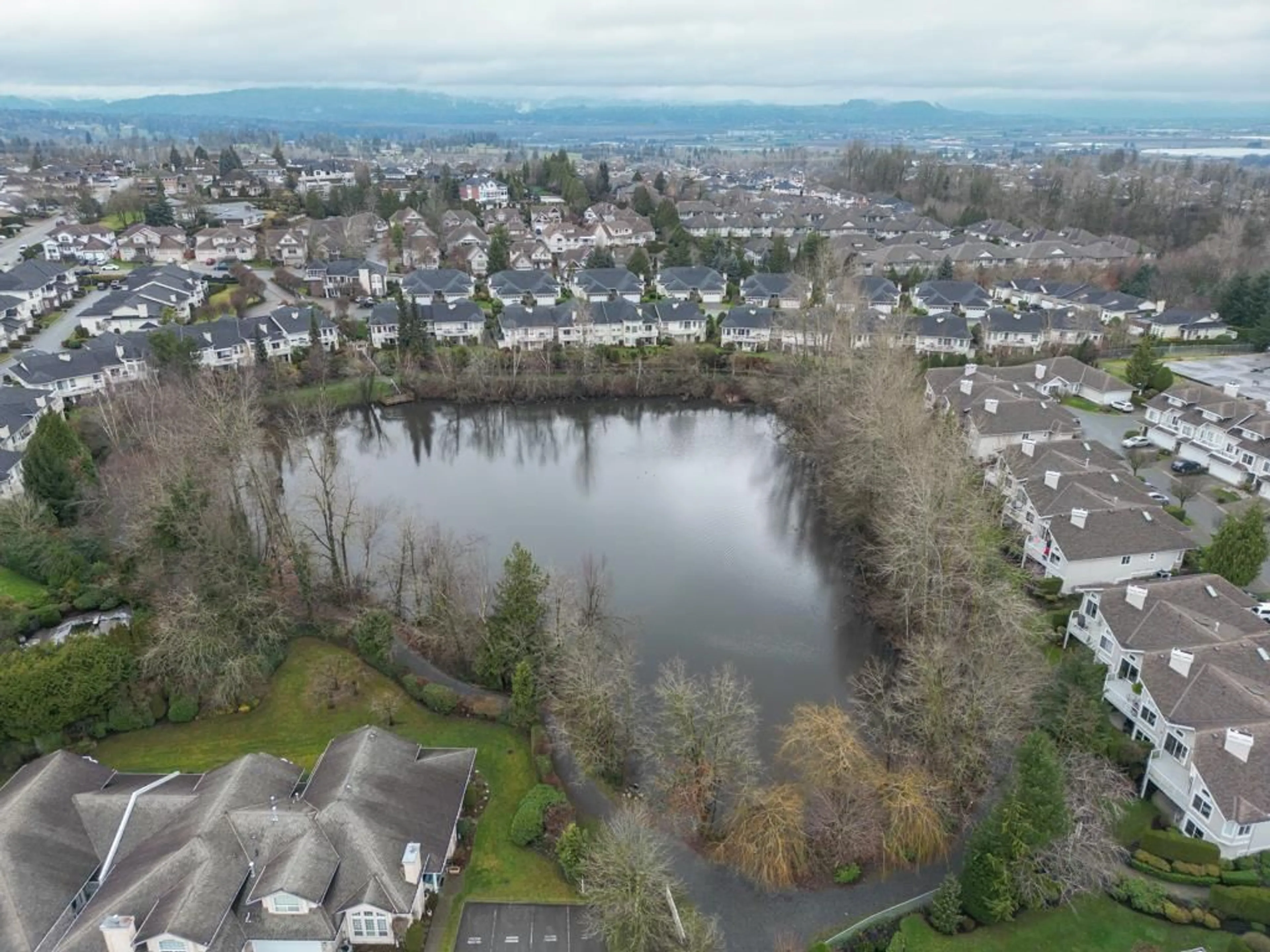 A pic from outside/outdoor area/front of a property/back of a property/a pic from drone, water/lake/river/ocean view for 31466 JEAN COURT, Abbotsford British Columbia V2T5N9
