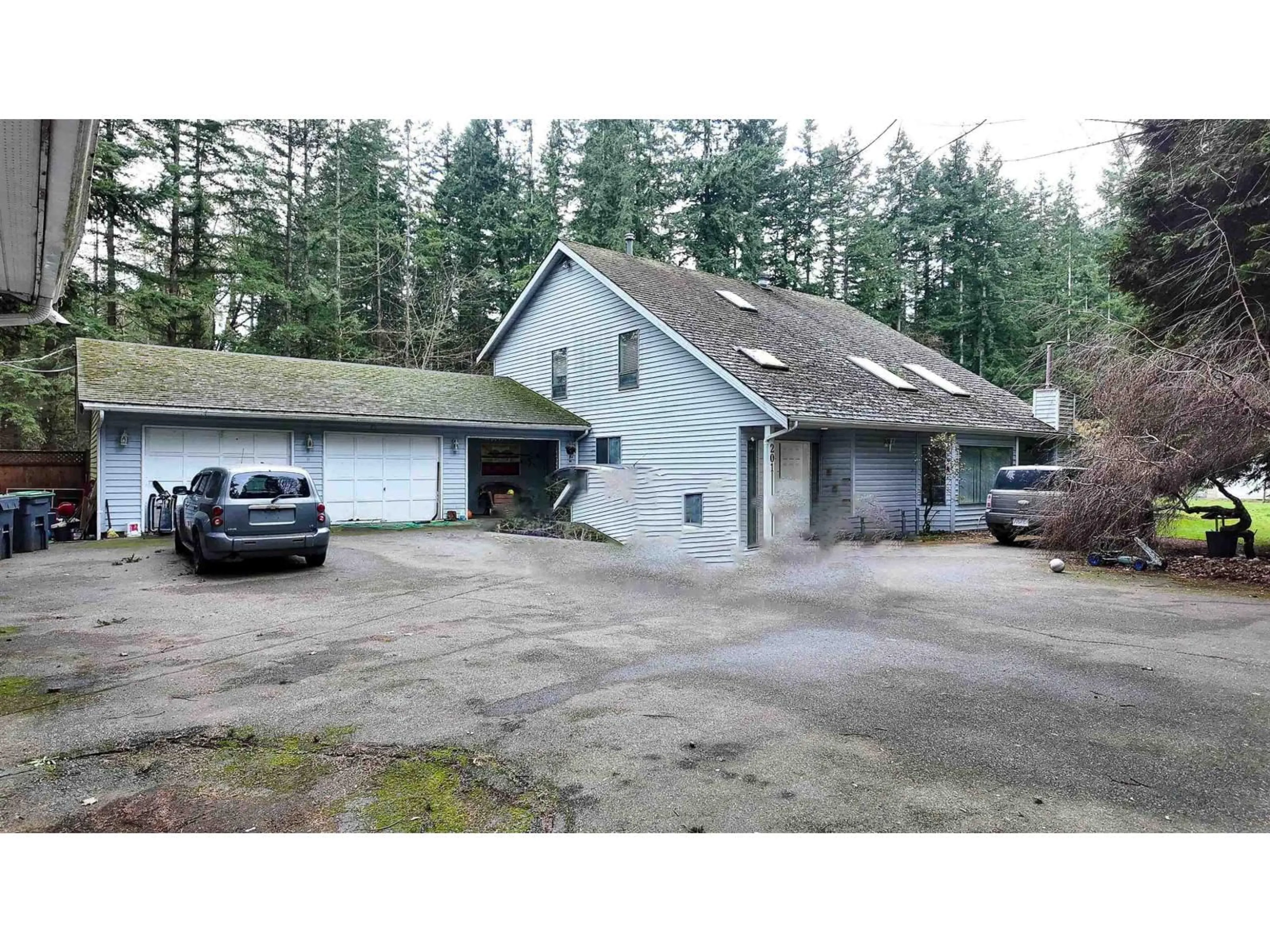 Indoor garage for 20108 32 AVENUE, Langley British Columbia V2Z2E1