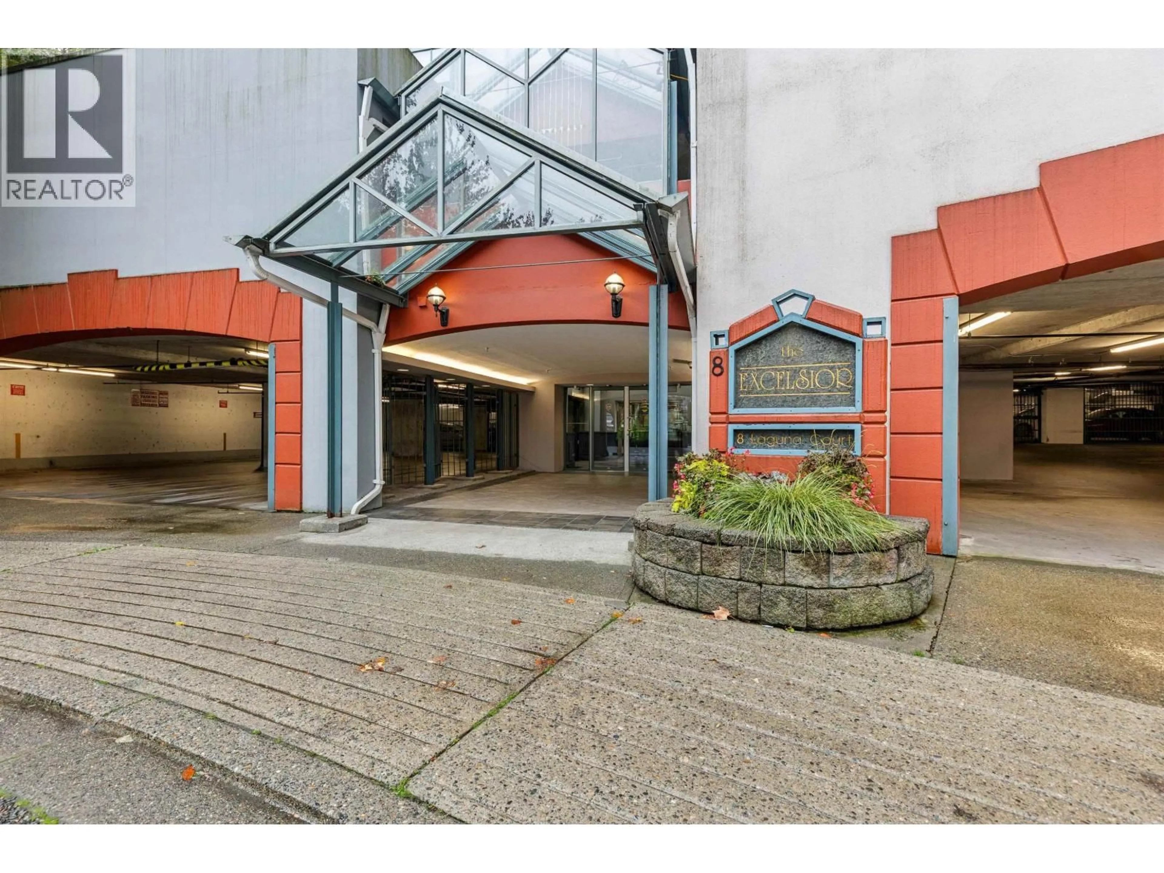 Indoor foyer for 507 - 8 LAGUNA COURT, New Westminster British Columbia V3M6M6
