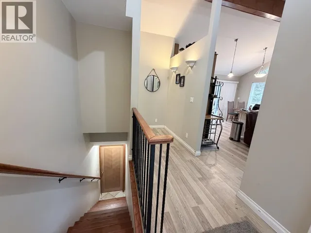 5565 RILEY ROAD, Halfmoon Bay 2