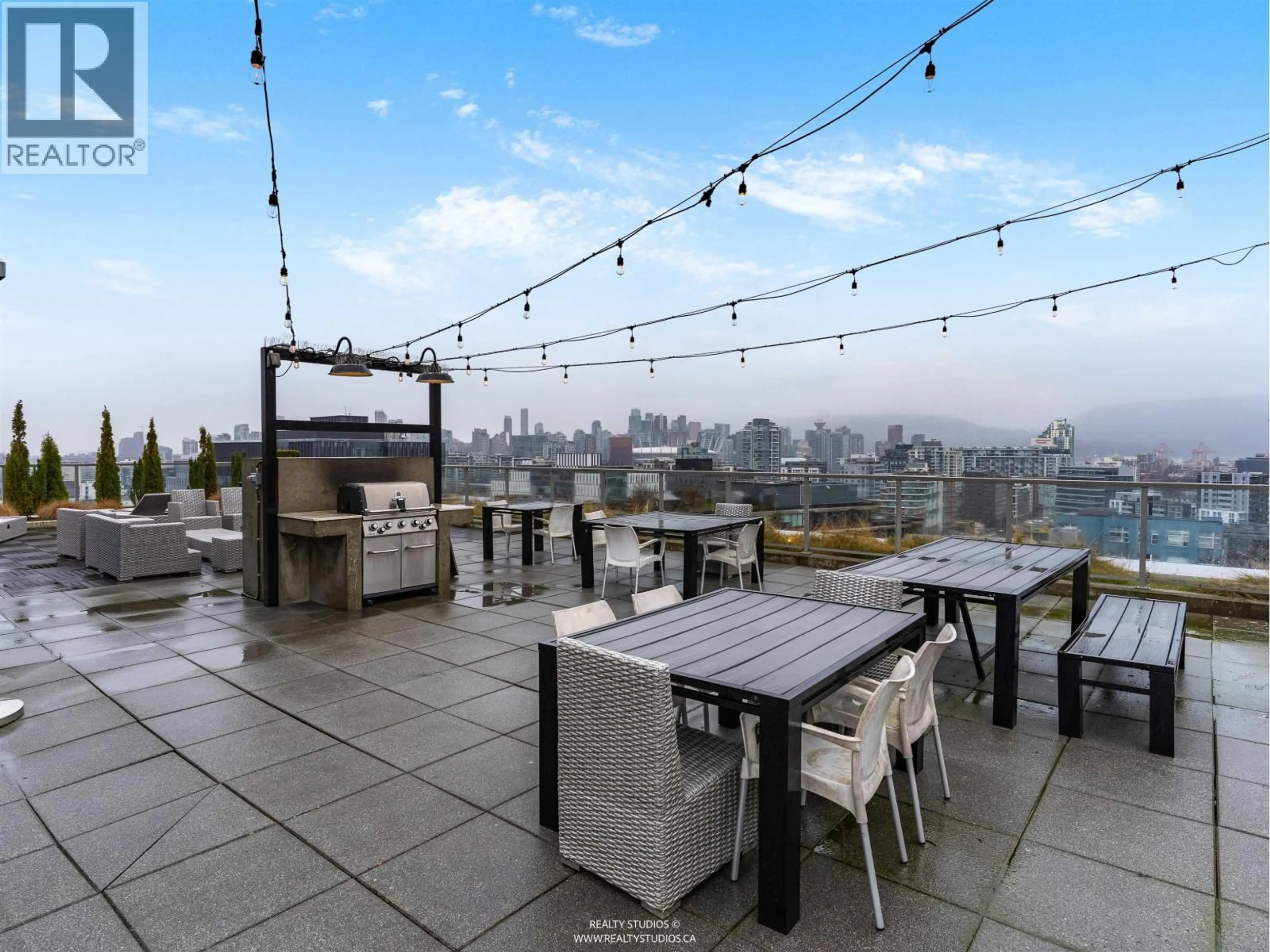 Patio, unknown for 605 - 250 6TH AVENUE, Vancouver British Columbia V5T0B7