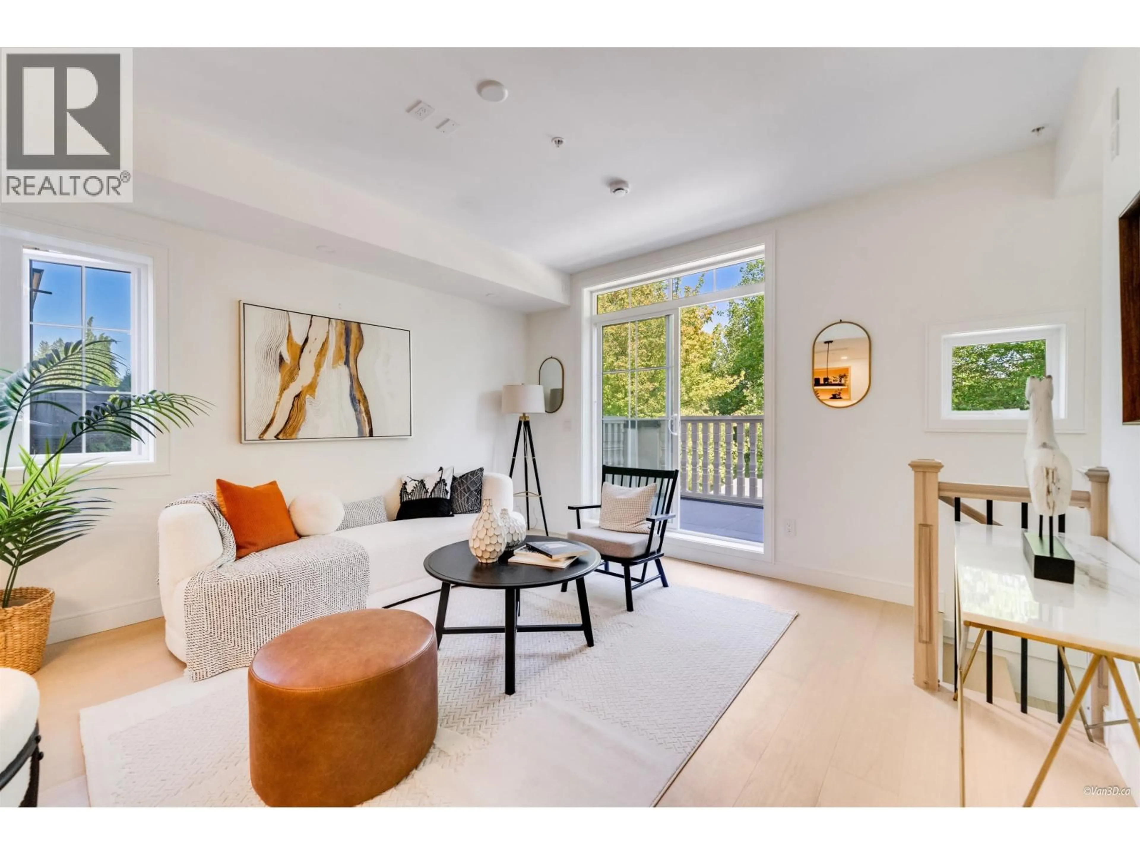 Living room with furniture, unknown for 203 - 918 32ND AVENUE, Vancouver British Columbia V5Z2K2